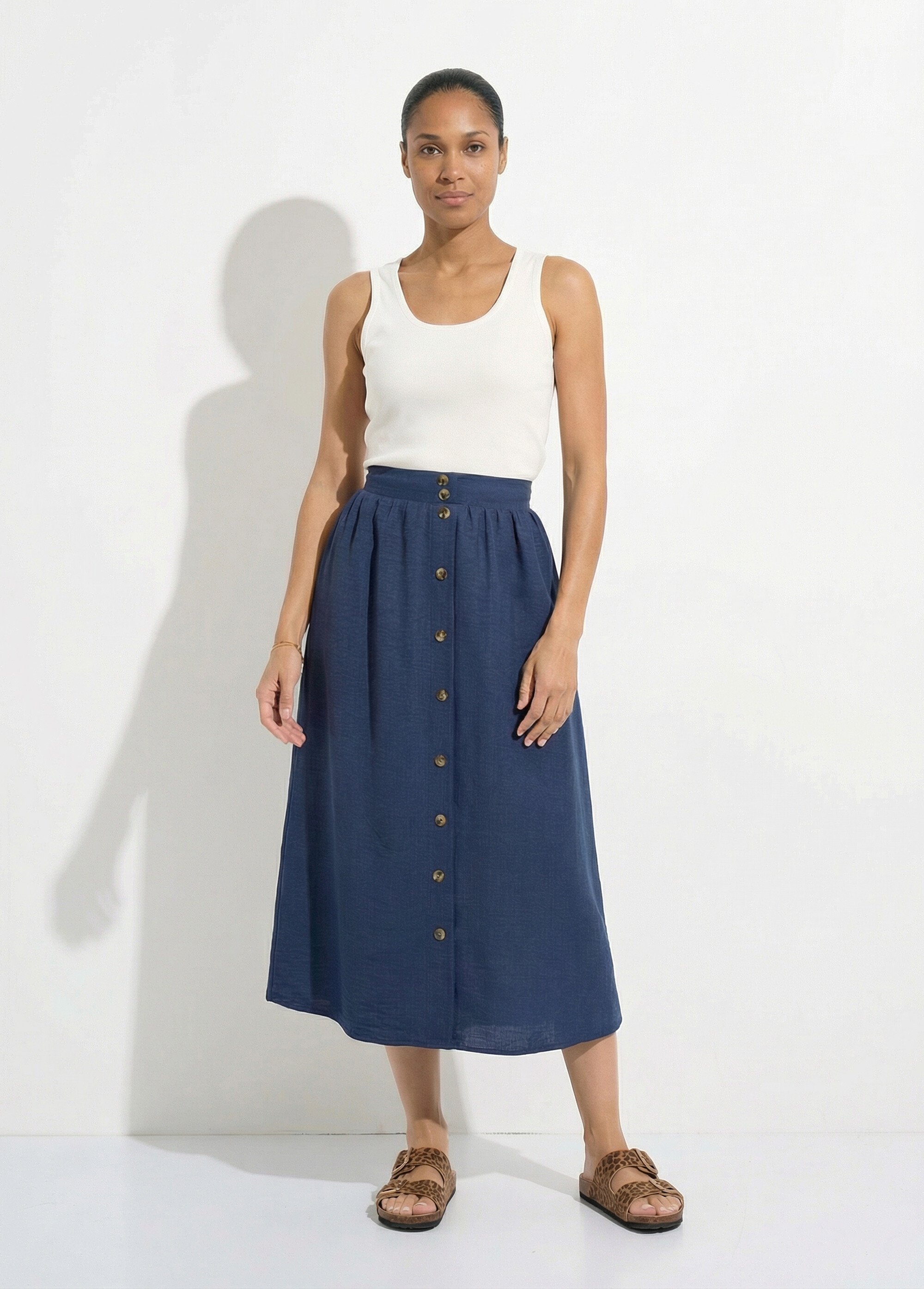 Jupe midi boutonnée évasée faux-uni