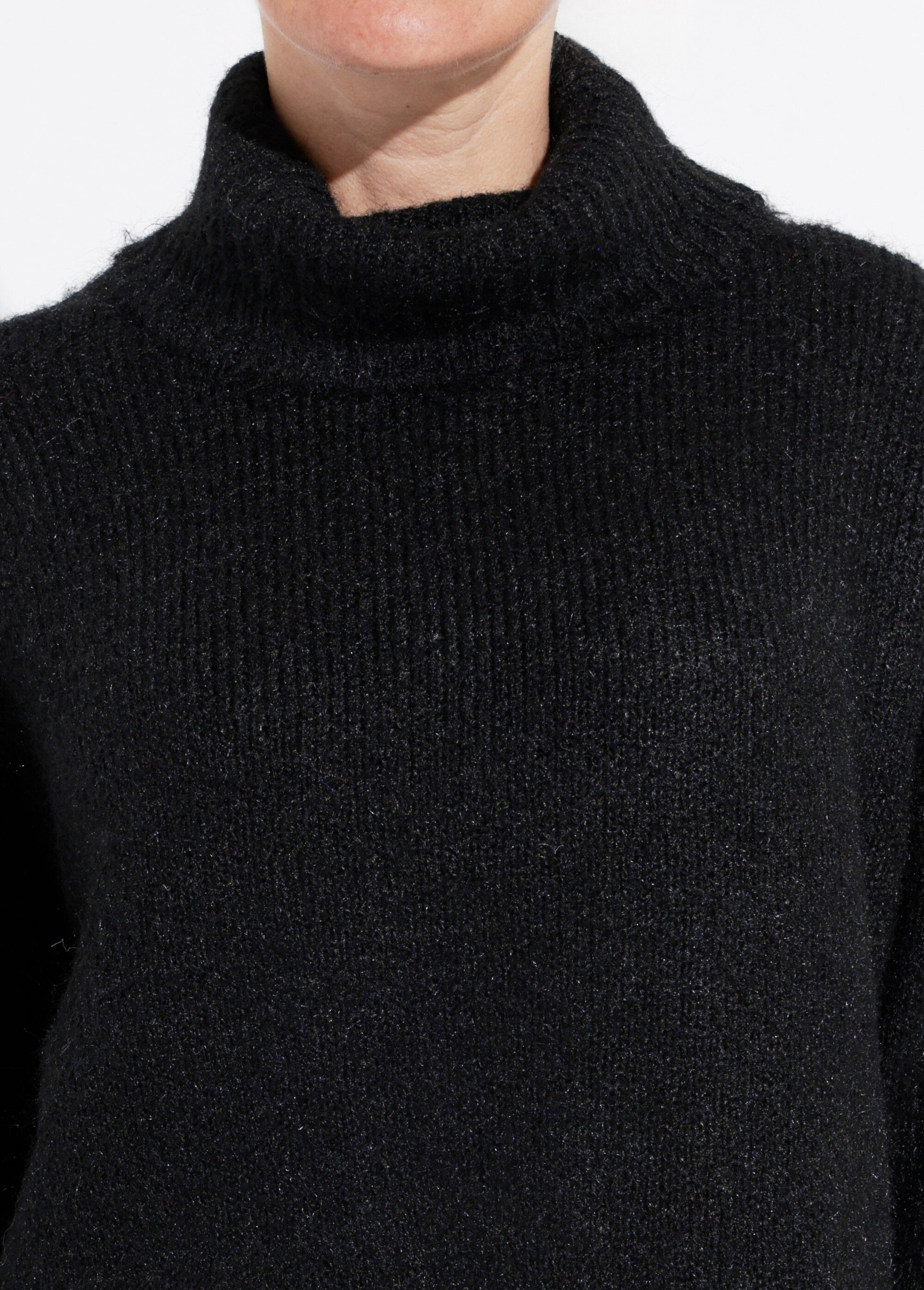 Pull col roulé en maille épaisse Femme Noir IA-PL91 DE1