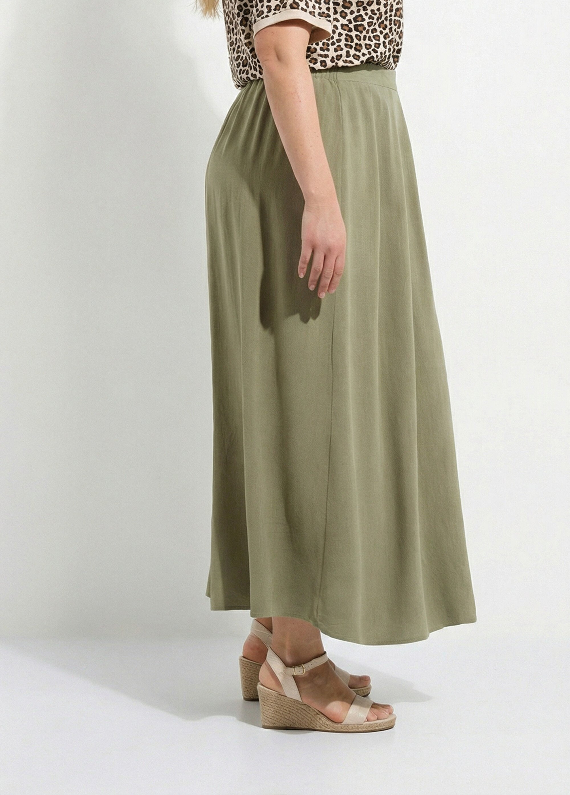 Jupe longue en lin, entretien facile Femme Grande Taille Vert MA-M927-2289 DR1