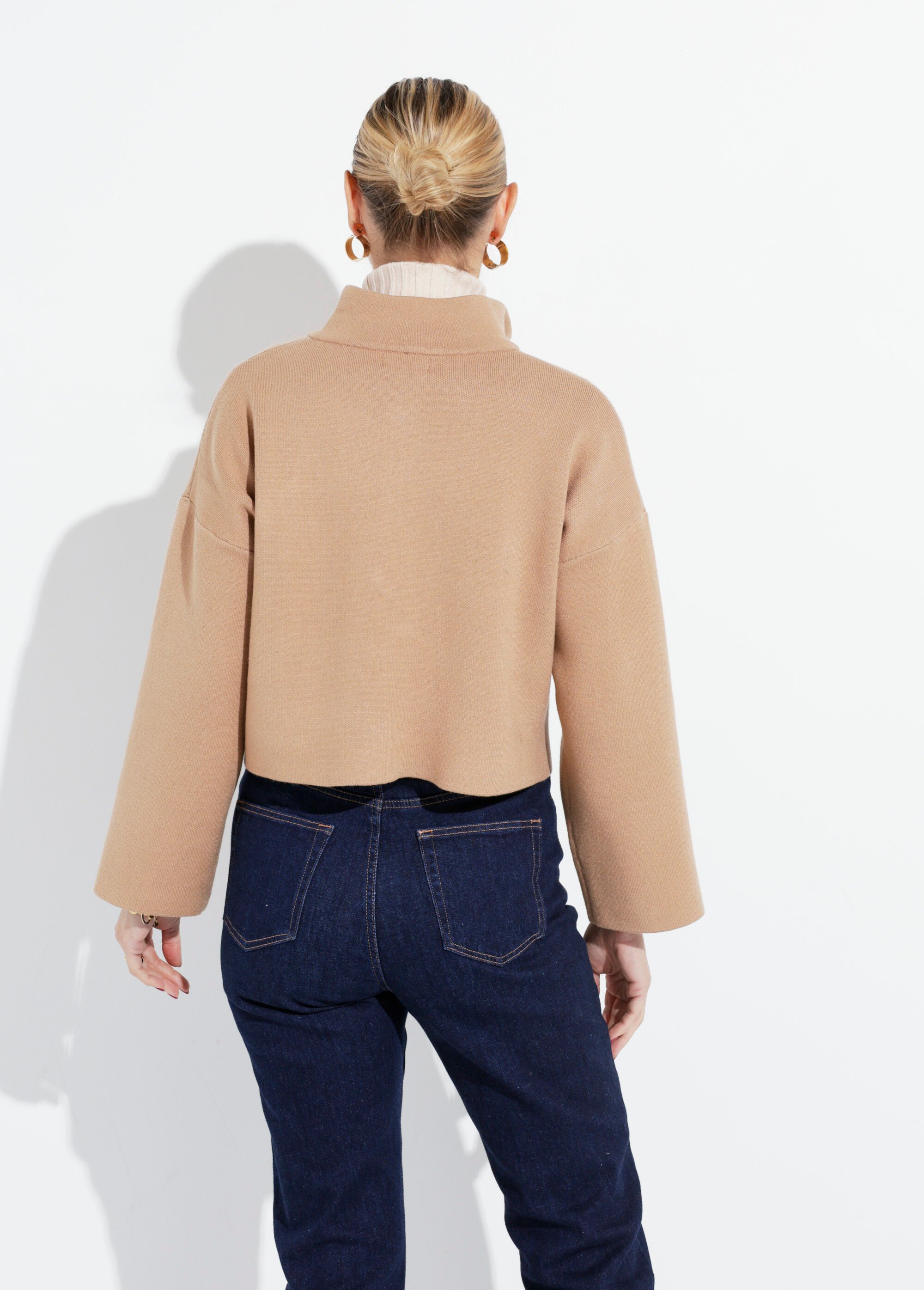 Pull court avec col montant zippé Femme Marron IA-AR898 DO1