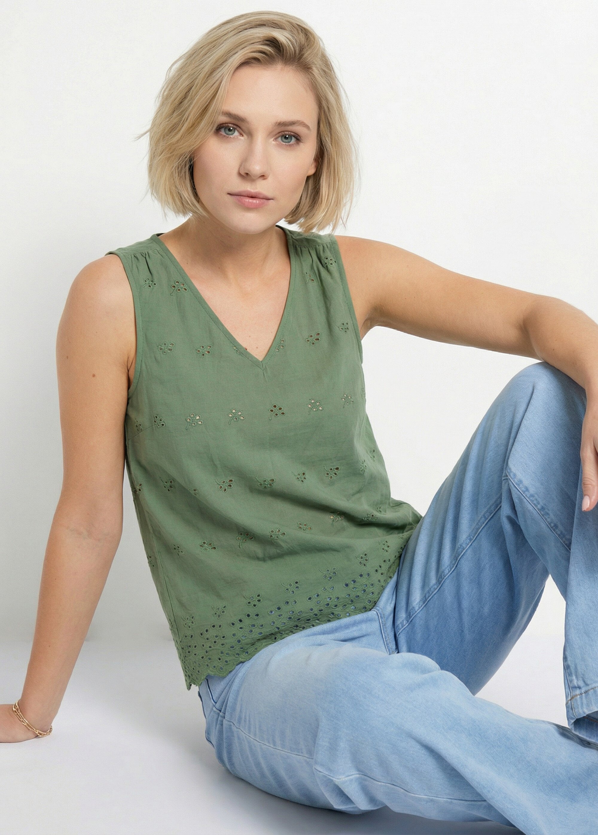 Top débardeur broderie anglaise coton Femme Vert CYLIADE MV1