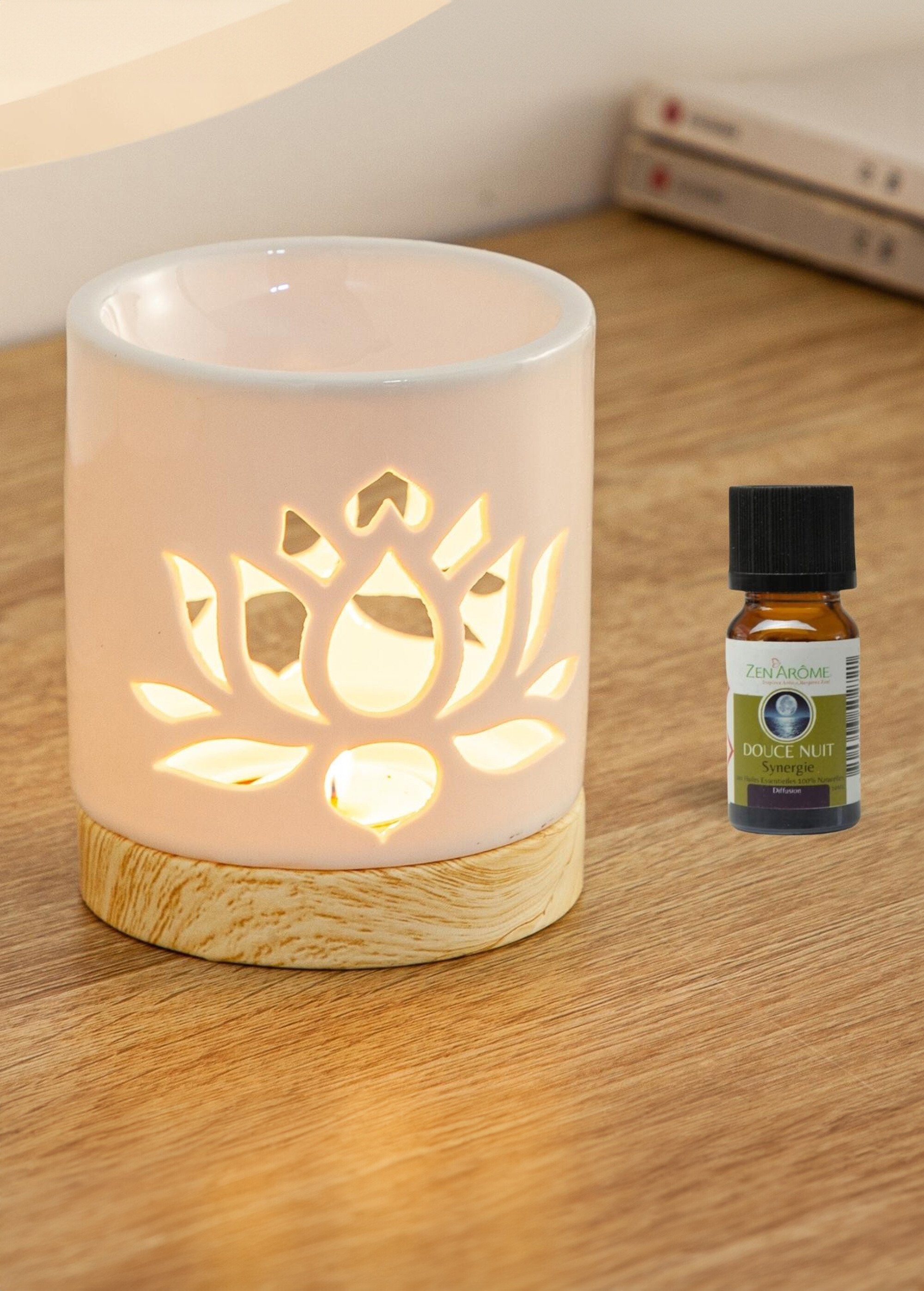 Brûle-parfum céramique motif nénuphar Blanc ZENNENUPHAR DE1
