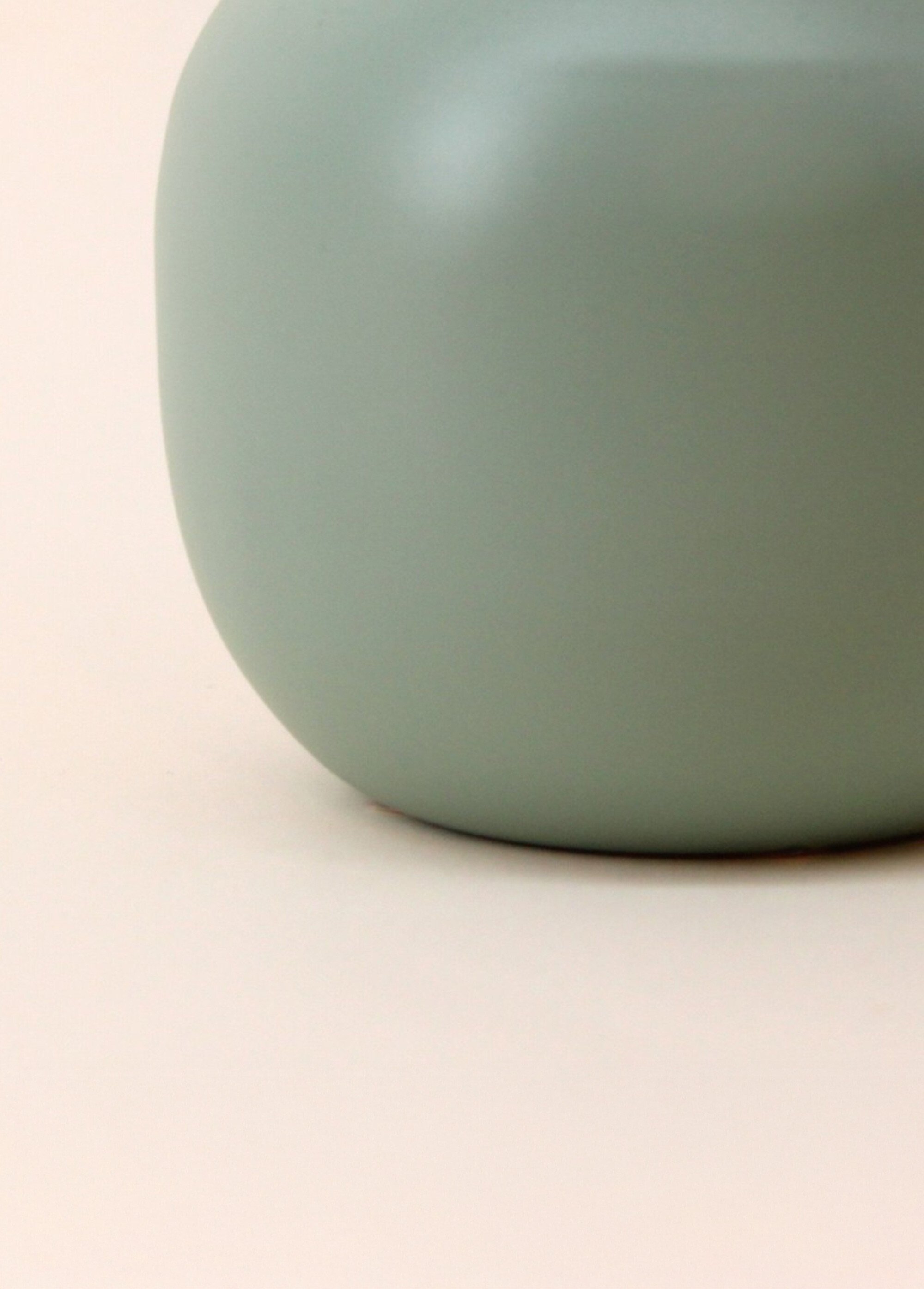 Vase en métal avec col étroit et long Vert NOR-27415 DE2