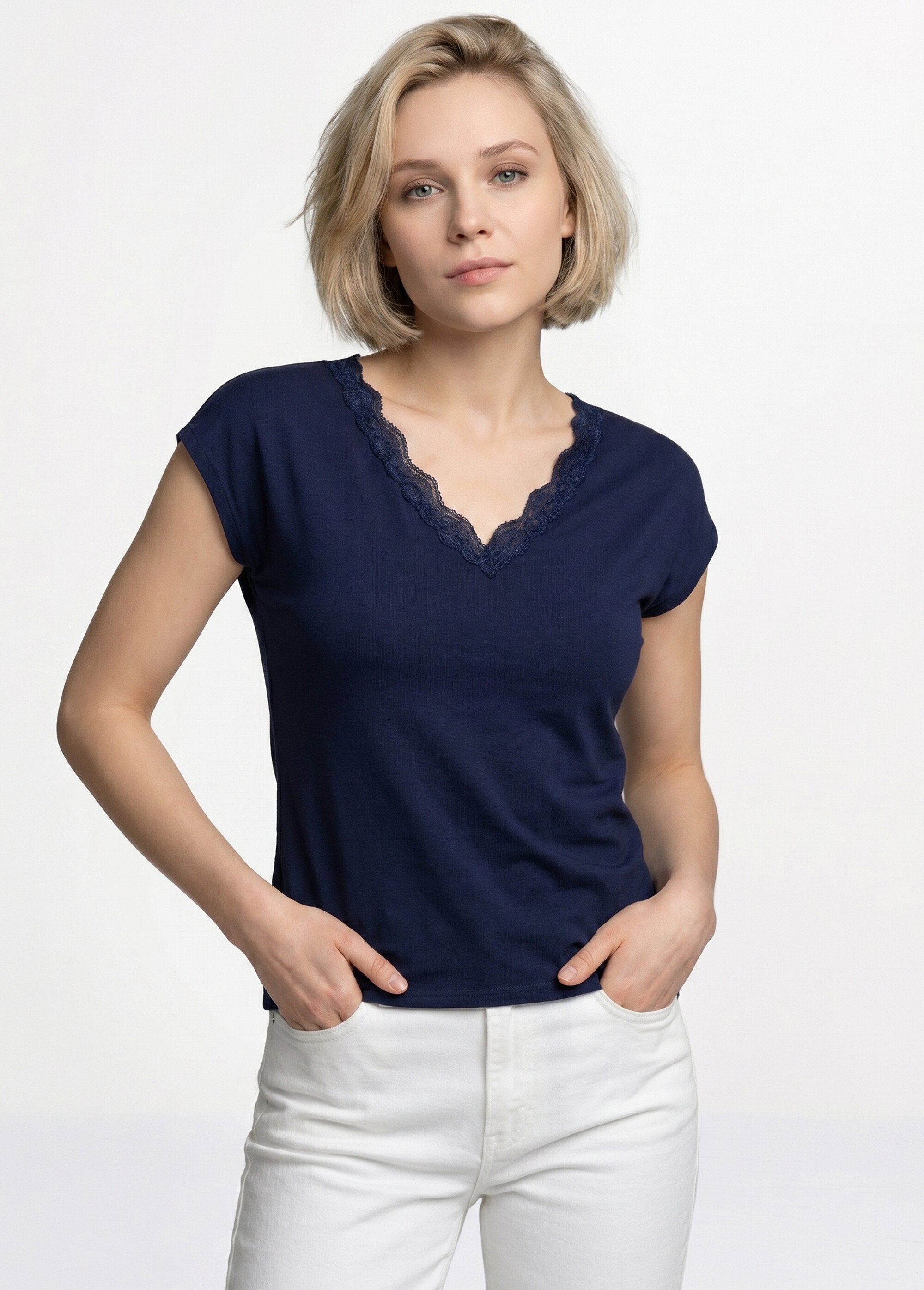 T-shirt court extensible dentelle Femme Bleu CARACAS FA1