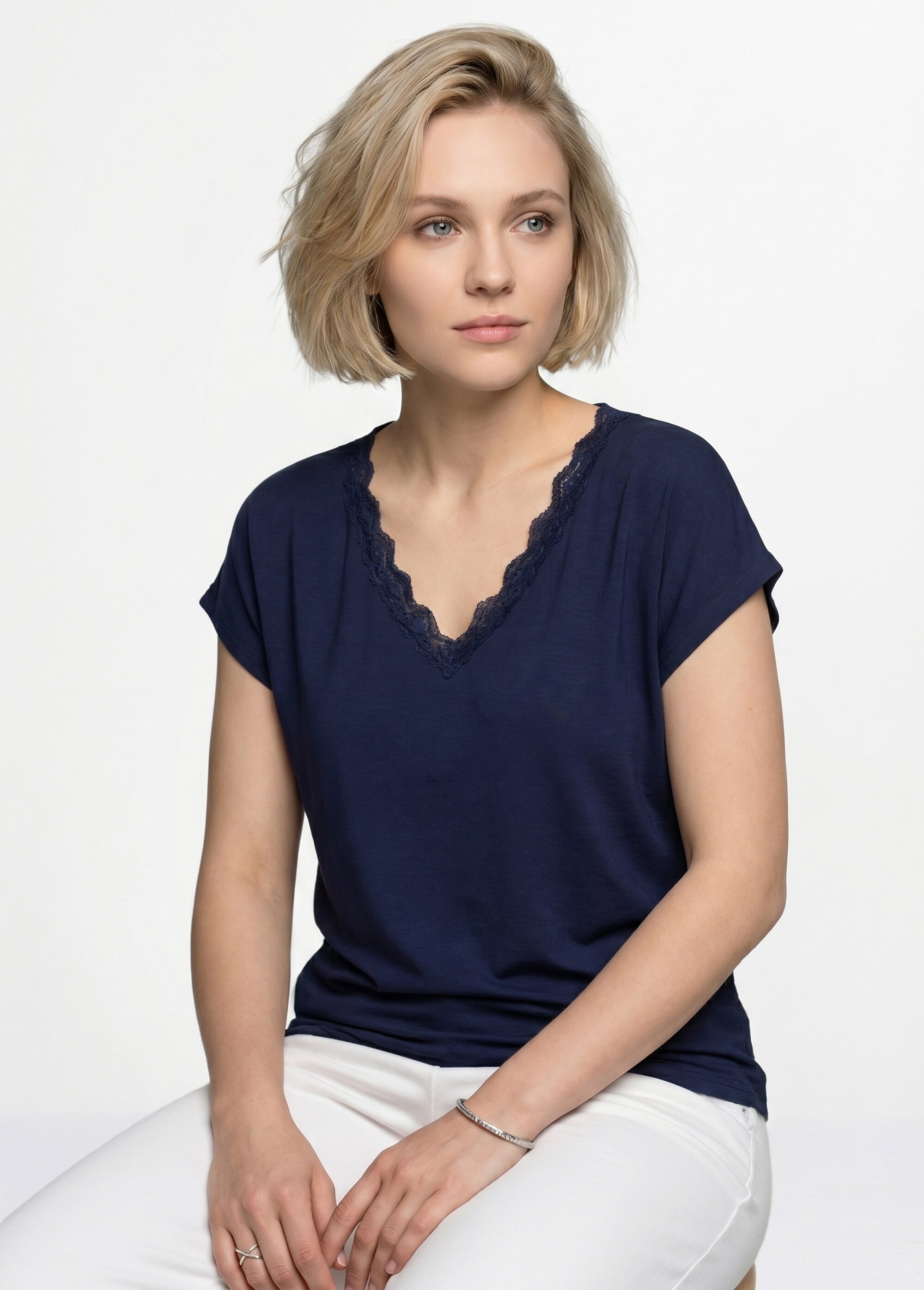 T-shirt court extensible dentelle