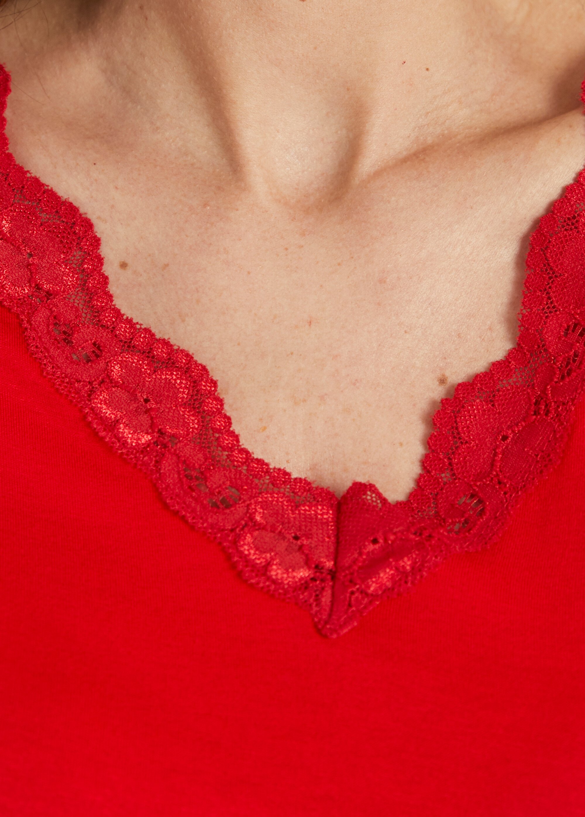 T-shirt court extensible dentelle Femme Rouge CARACAS DE1