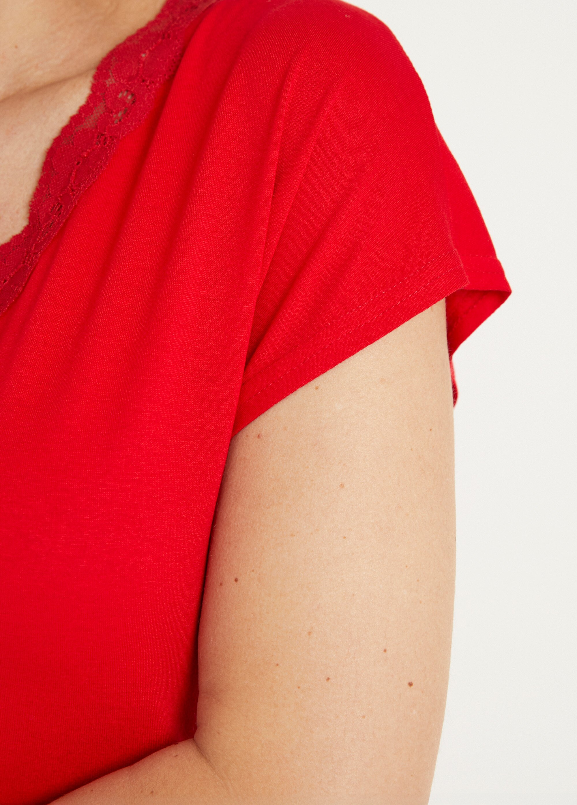T-shirt court extensible dentelle Femme Rouge CARACAS DE2