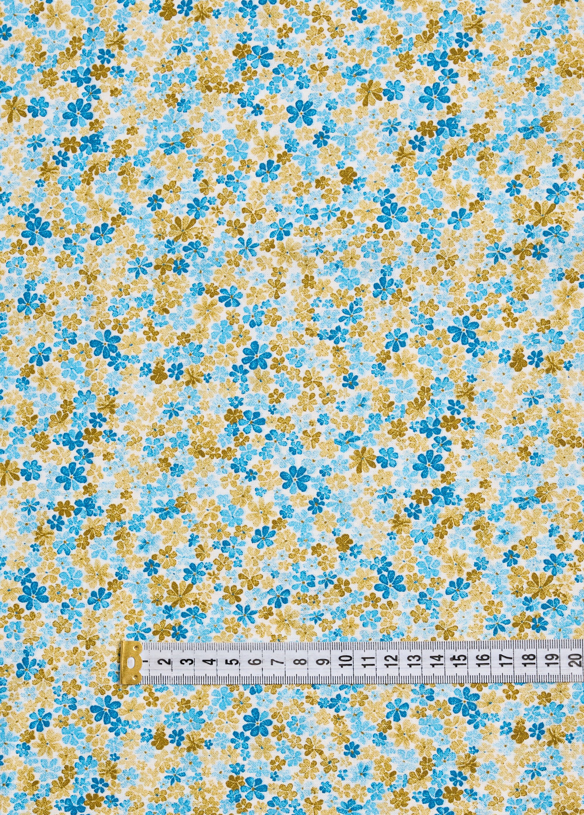 Coupon tissu motif fleuri 13B
