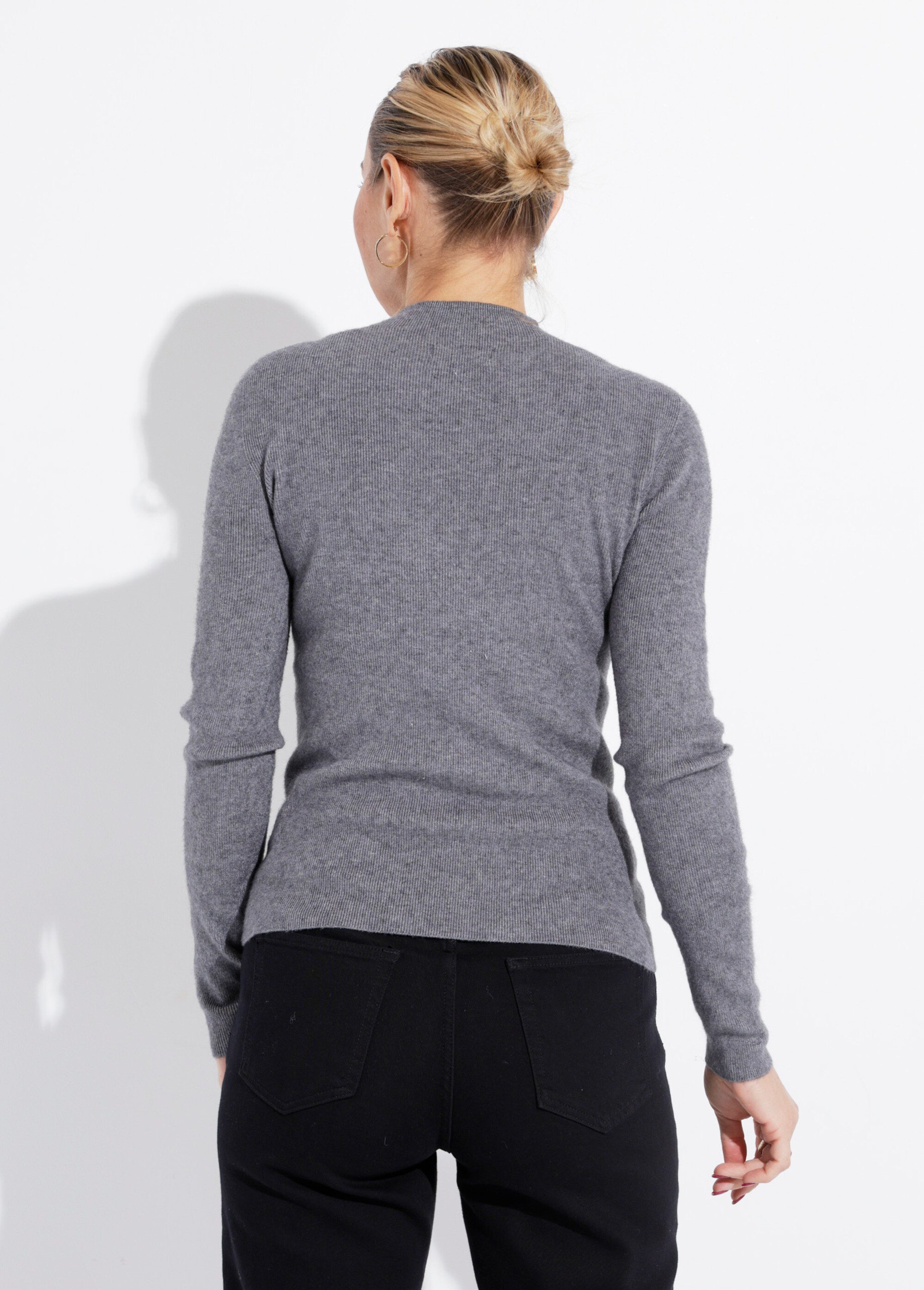 Pull col roulotté forme ajustée Femme Gris IA-AR963 DO1