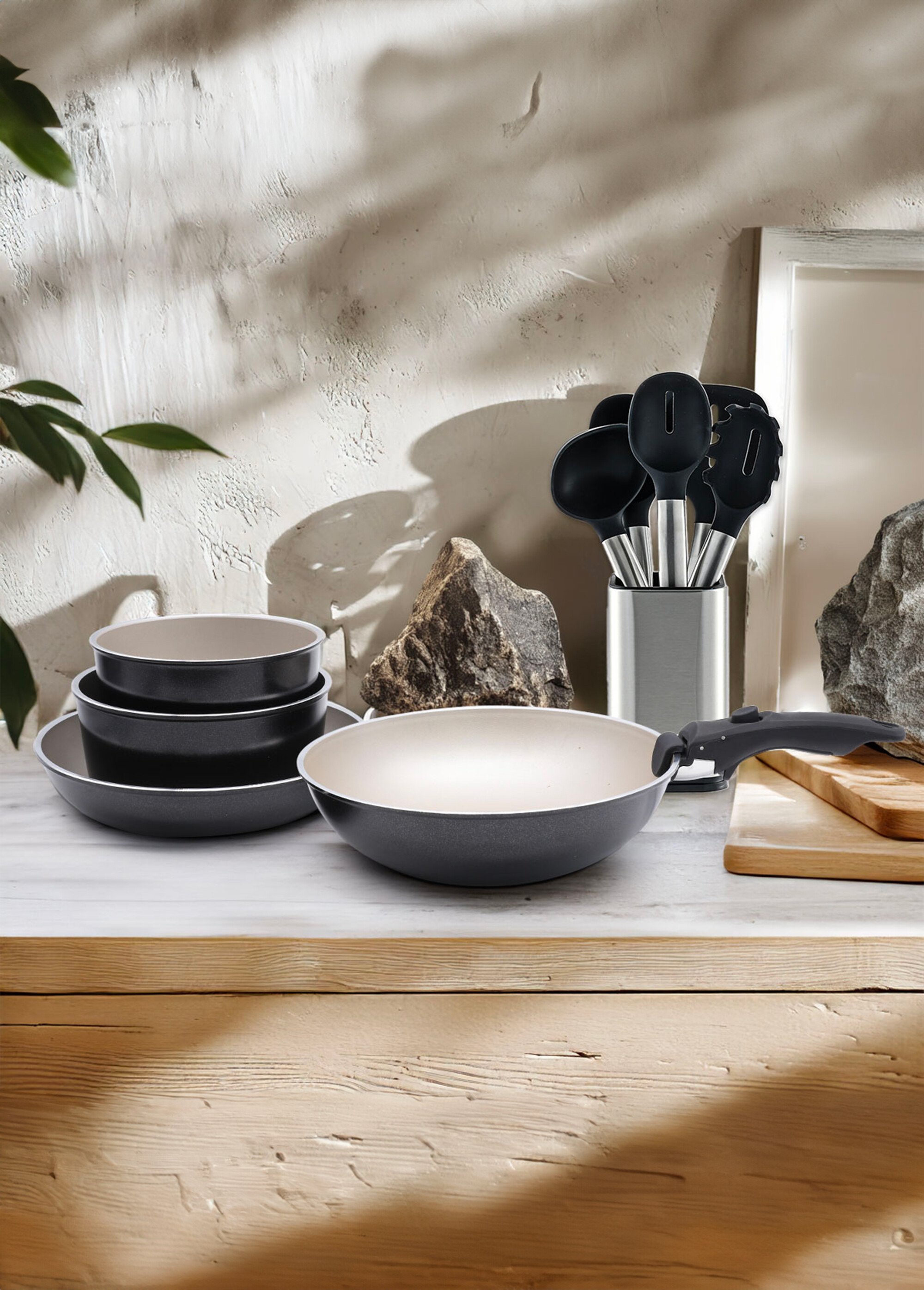 Set 5 pièces alu antiadhésif Rivière Noir 9120173 SF1