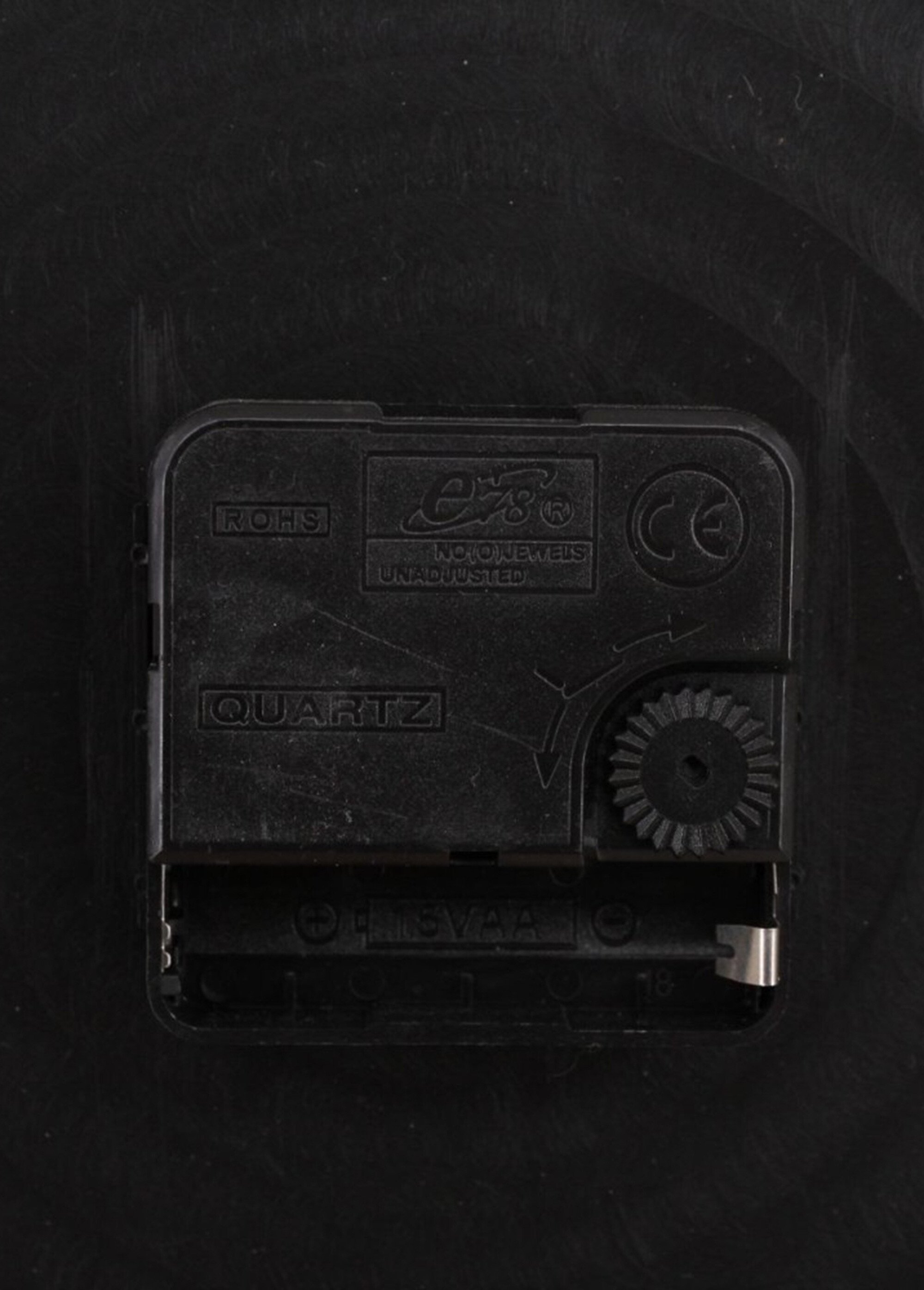 Horloge ronde, fond motif animalier Rose NOR-12835 DE2