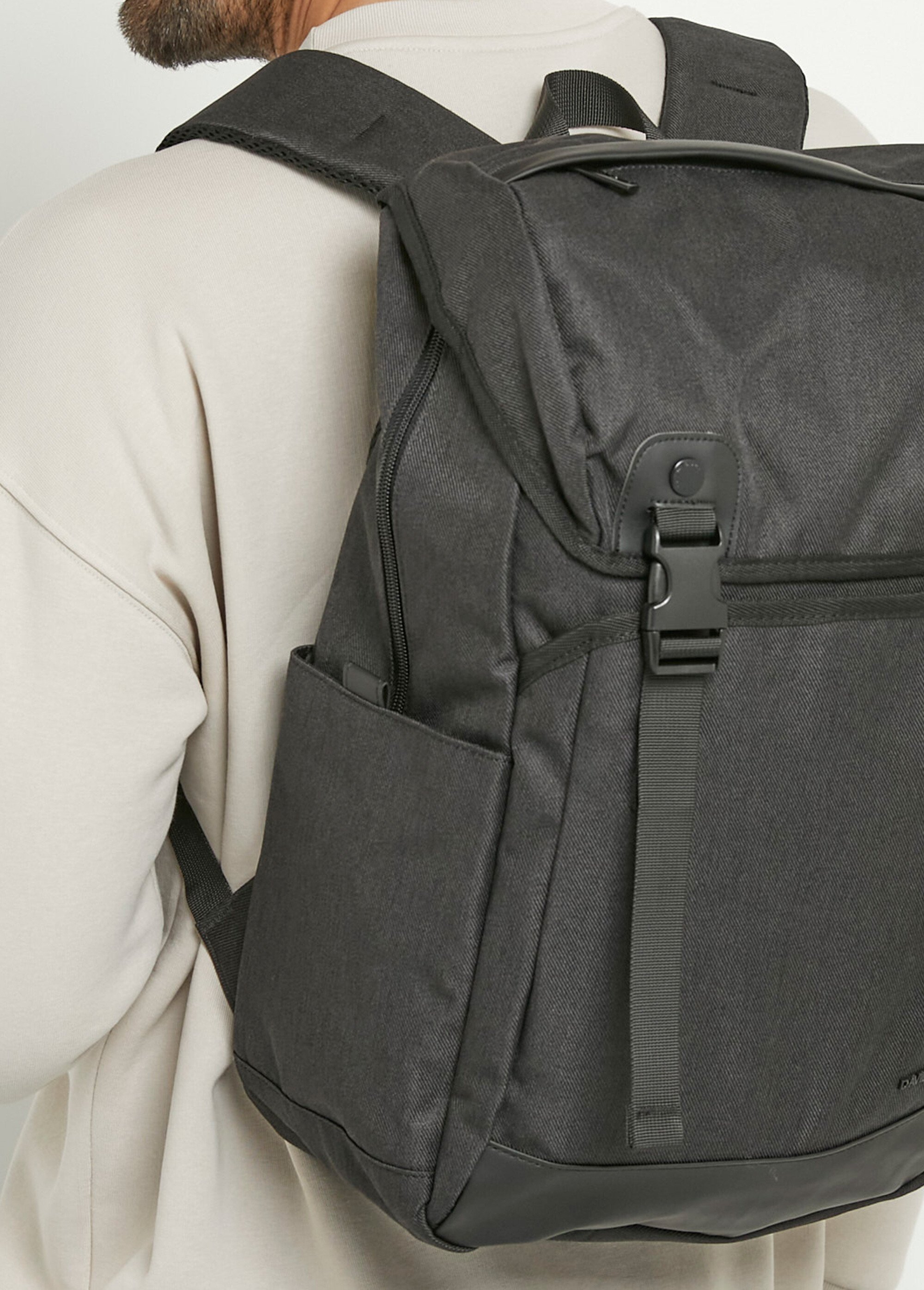 Sac à dos urbain multipoches Homme Noir AEGPC-037 DE2