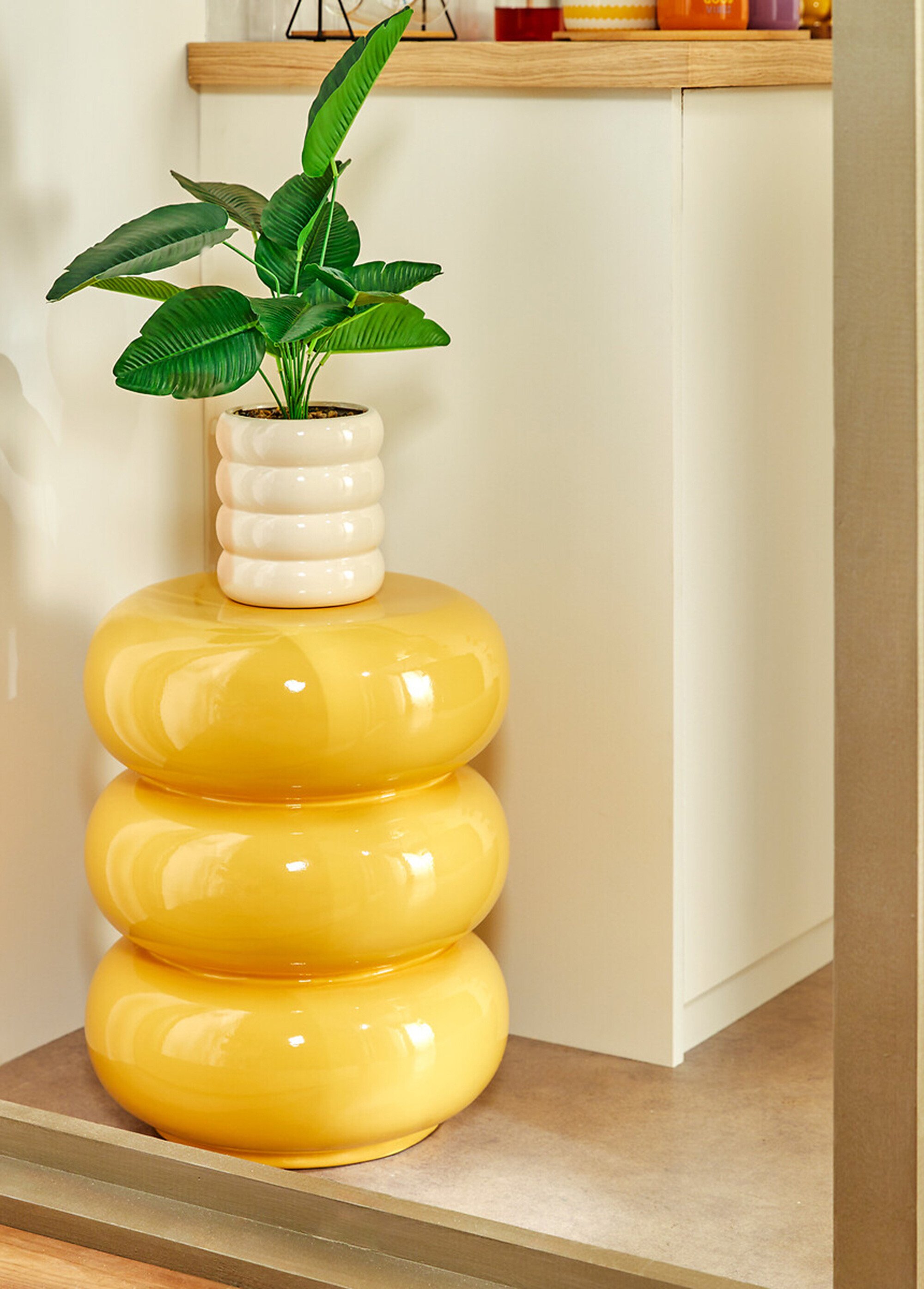 Table d'appoint compacte fantaisie JAUNE JJA-213057A SI1