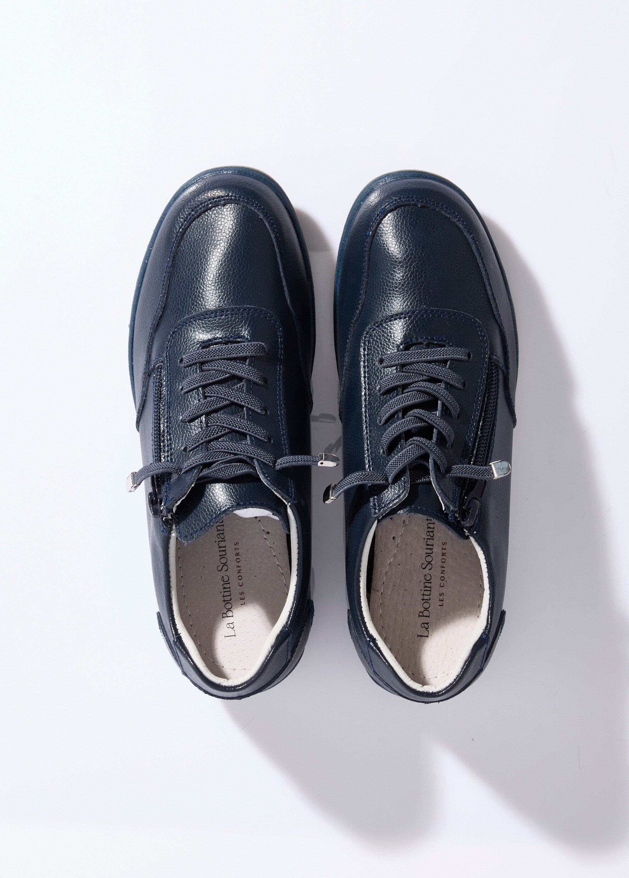 Baskets chic en cuir à semelle fine Femme Bleu LBS-5162 OV1