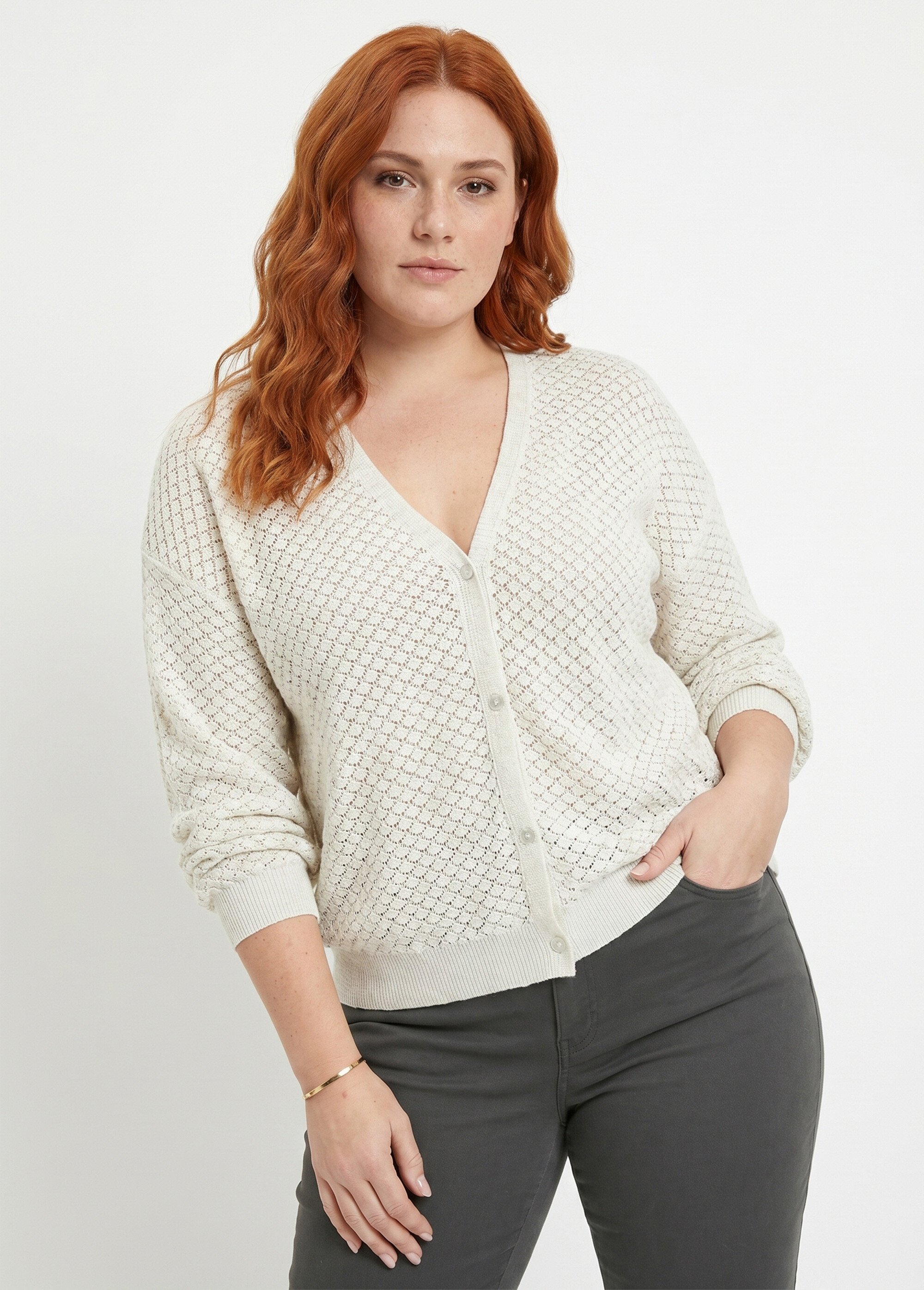 Gilet court boutonné col V manches longues