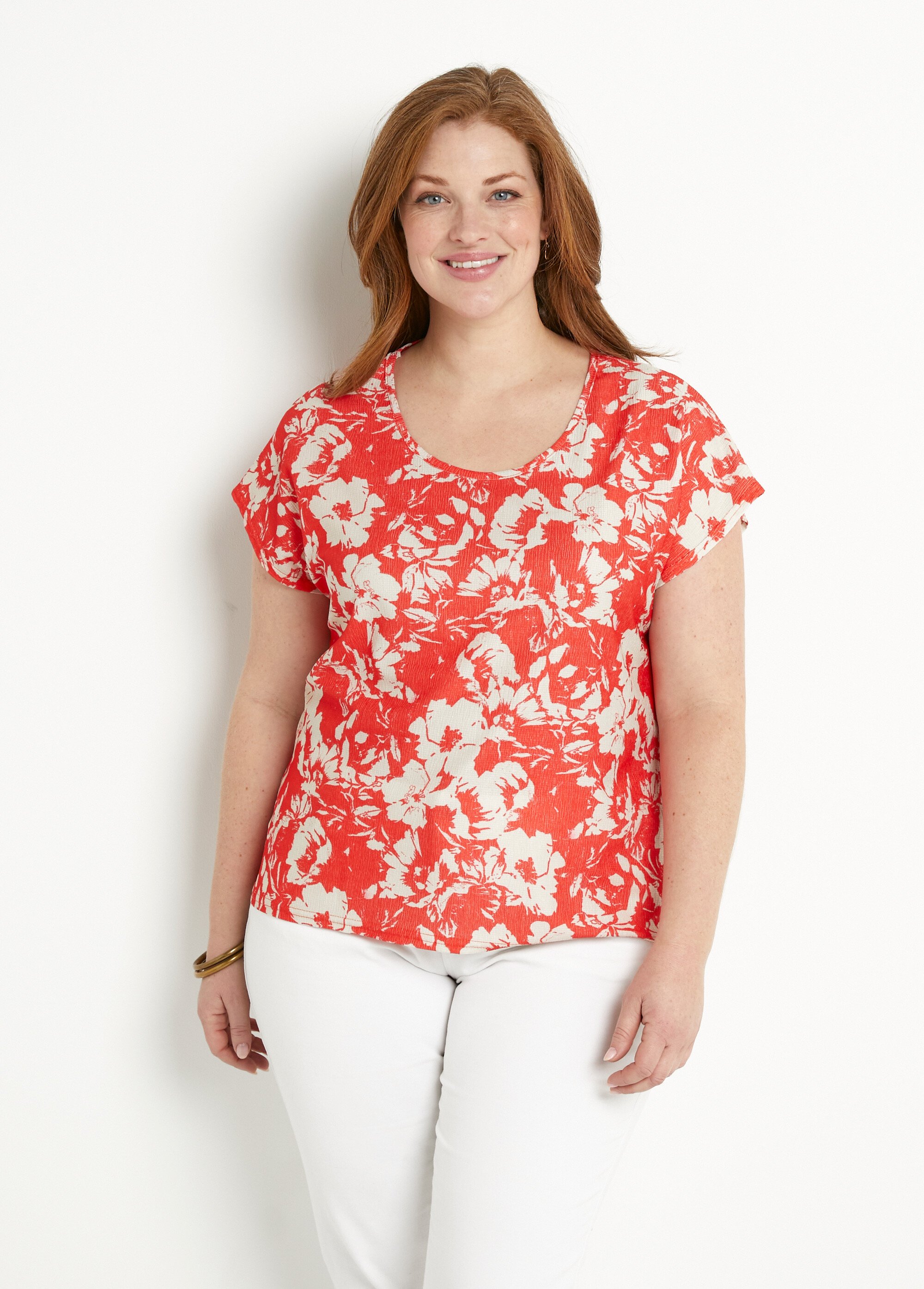 T-shirt manches courtes uni ou imprimé fleurs