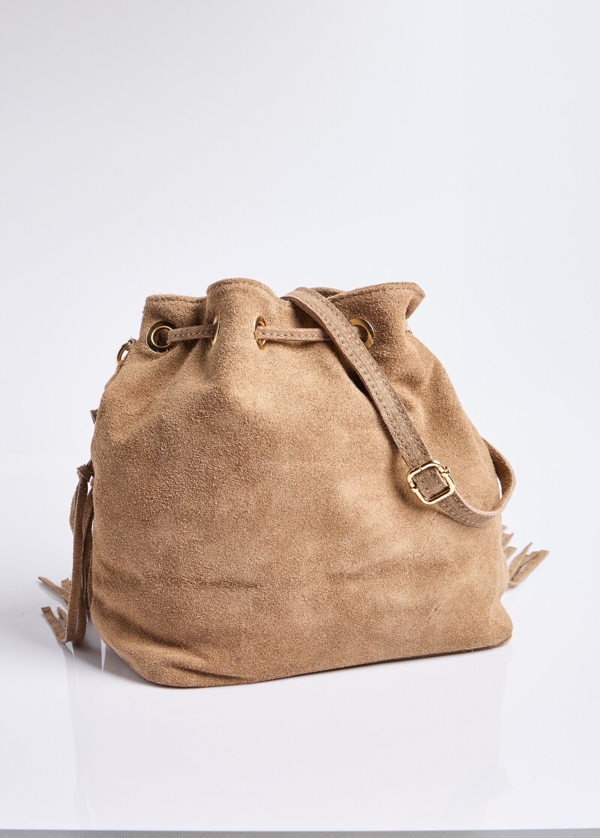 Sac forme seau en cuir daim et à franges