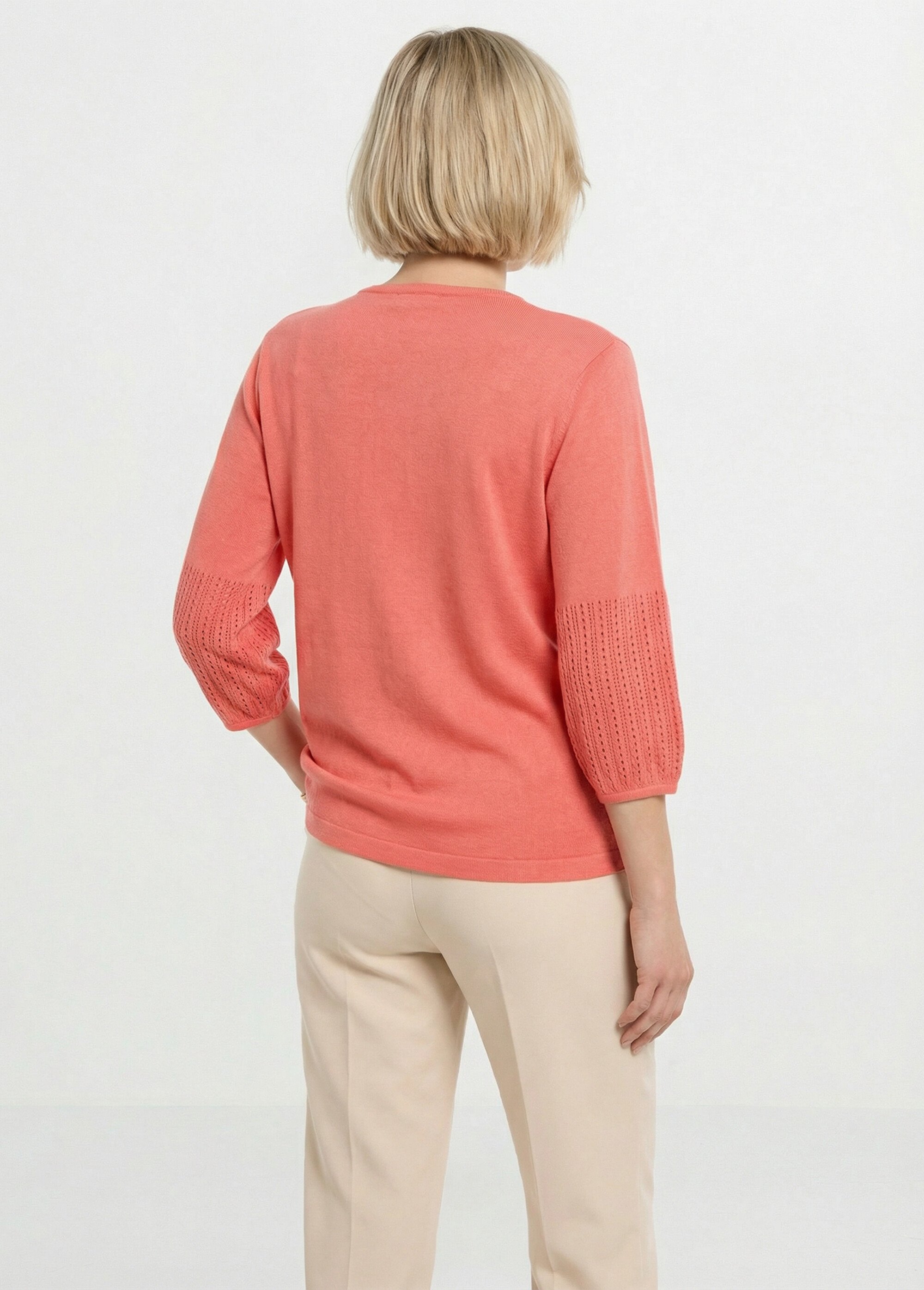 Pull doux coton ajouré manches 3/4 col rond