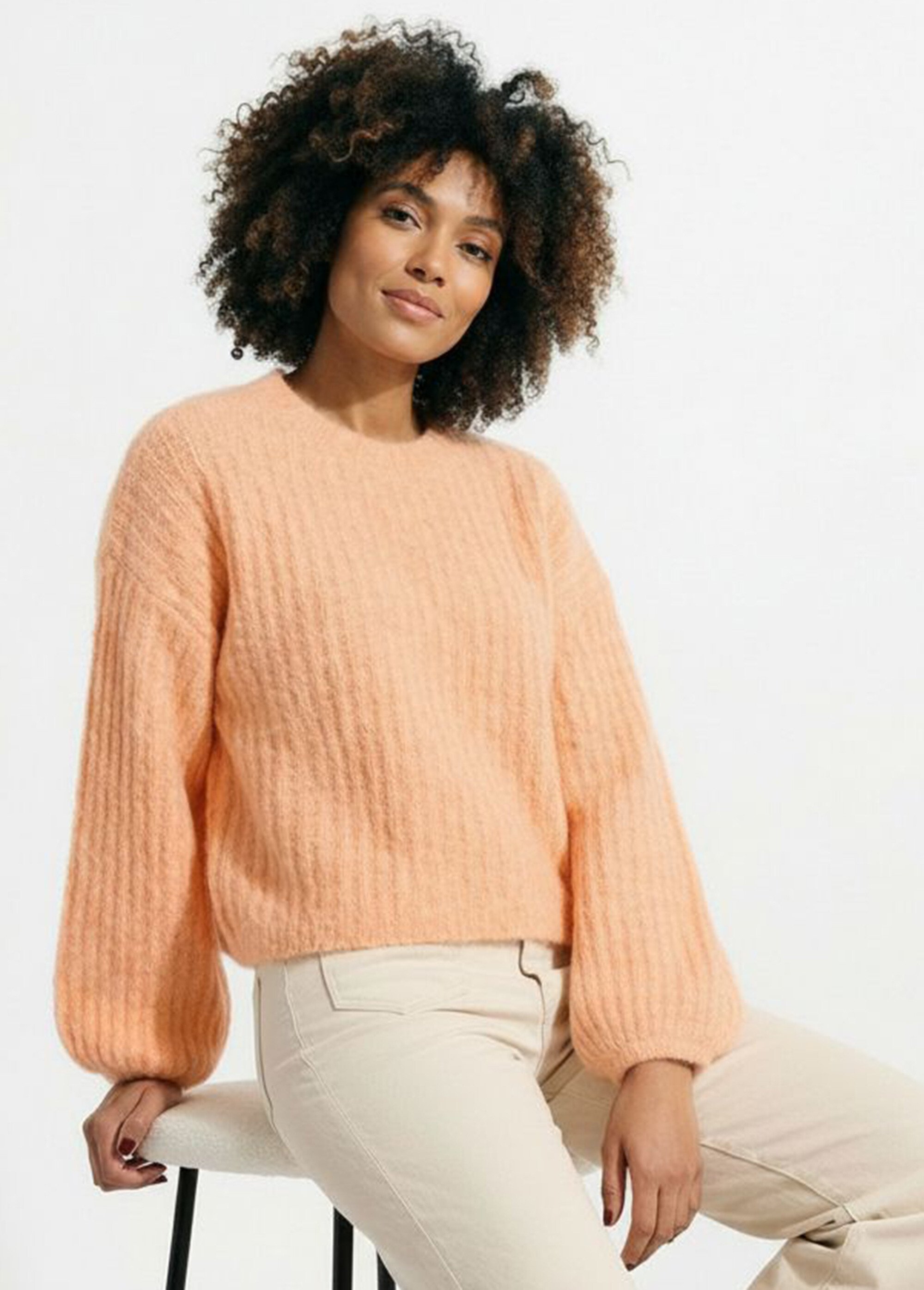 Pull maille loose, manches bouffantes