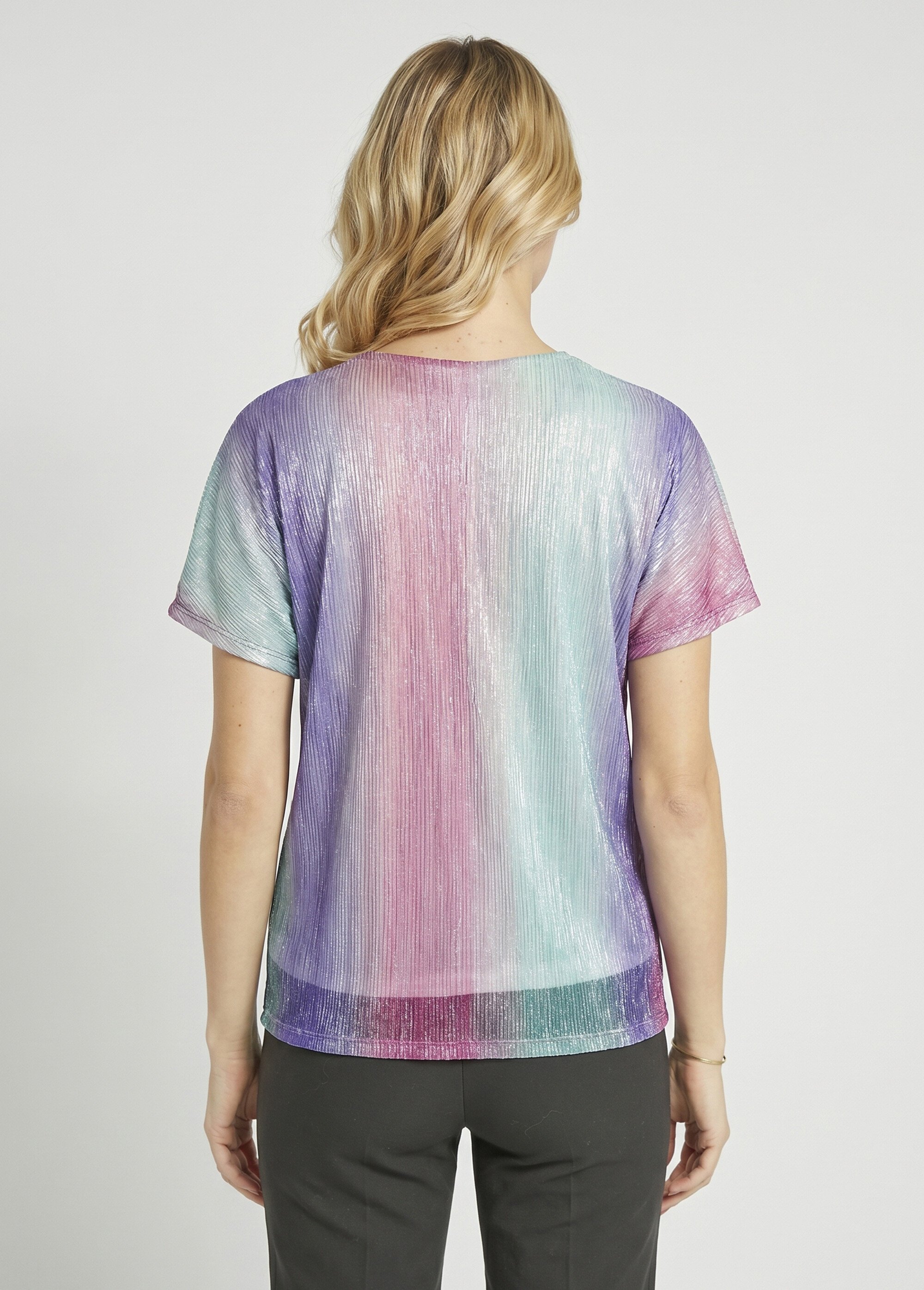 T-shirt court brillant col V effet plissé