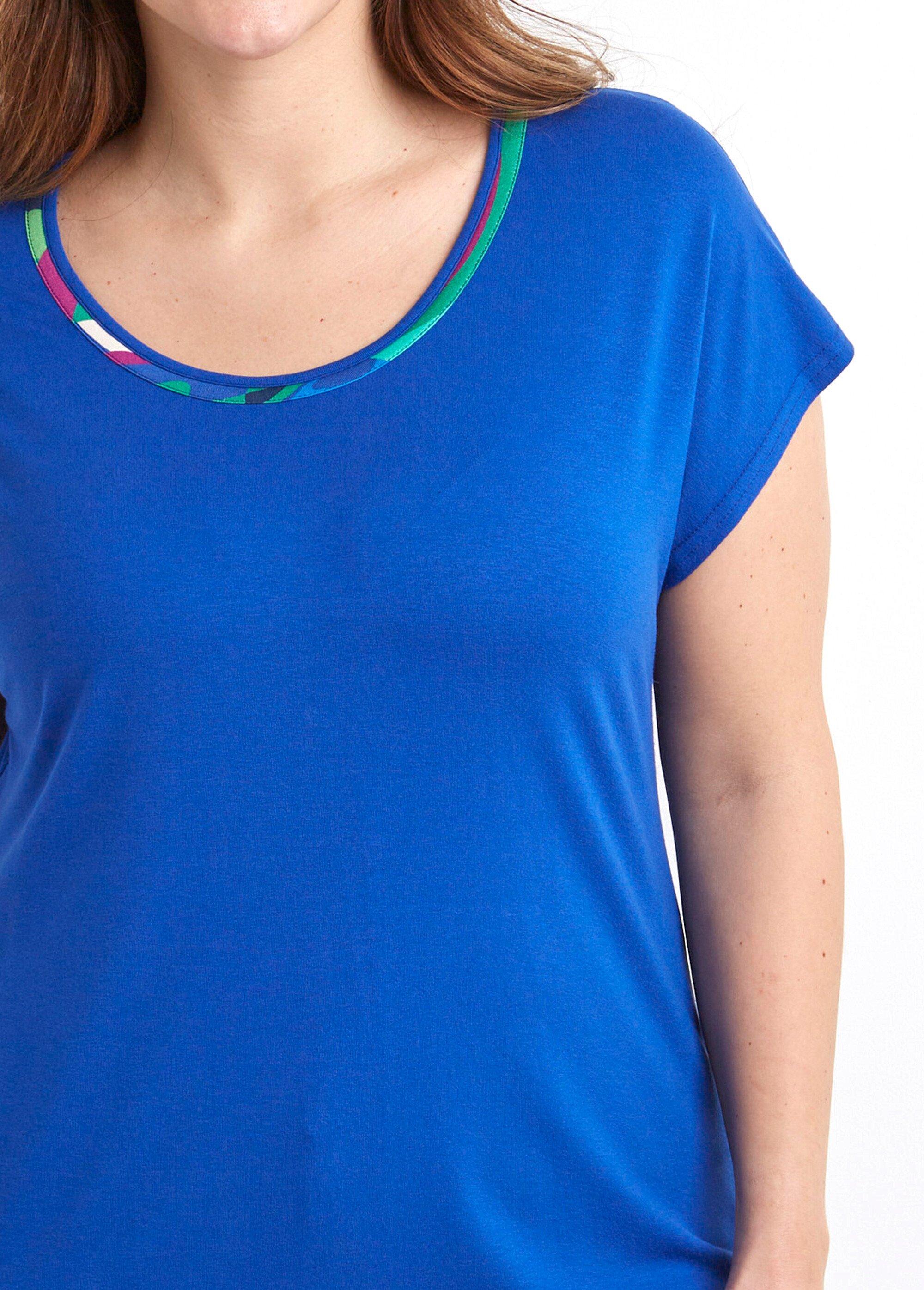 T-shirt long col rond uni ou imprimé manches courtes