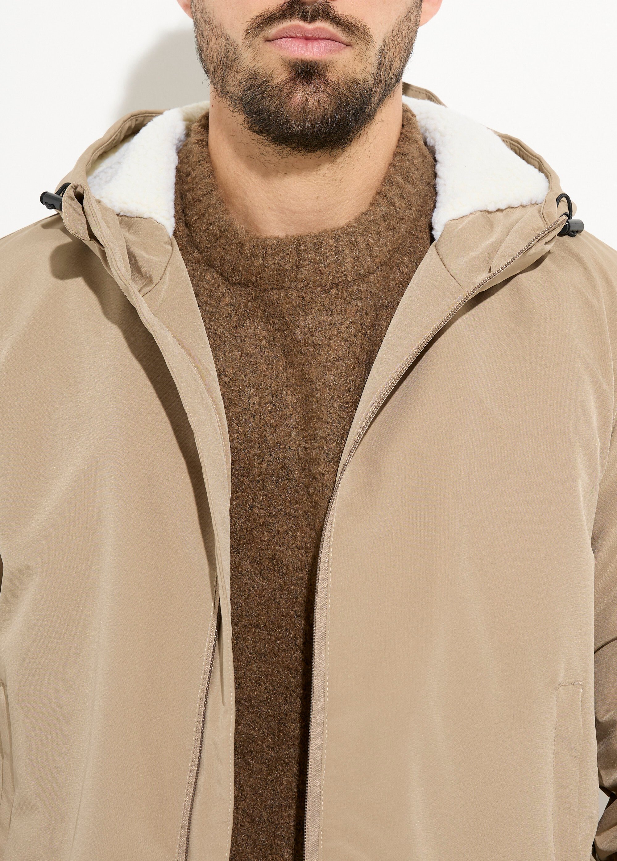 Parka longue fourrée avec capuche