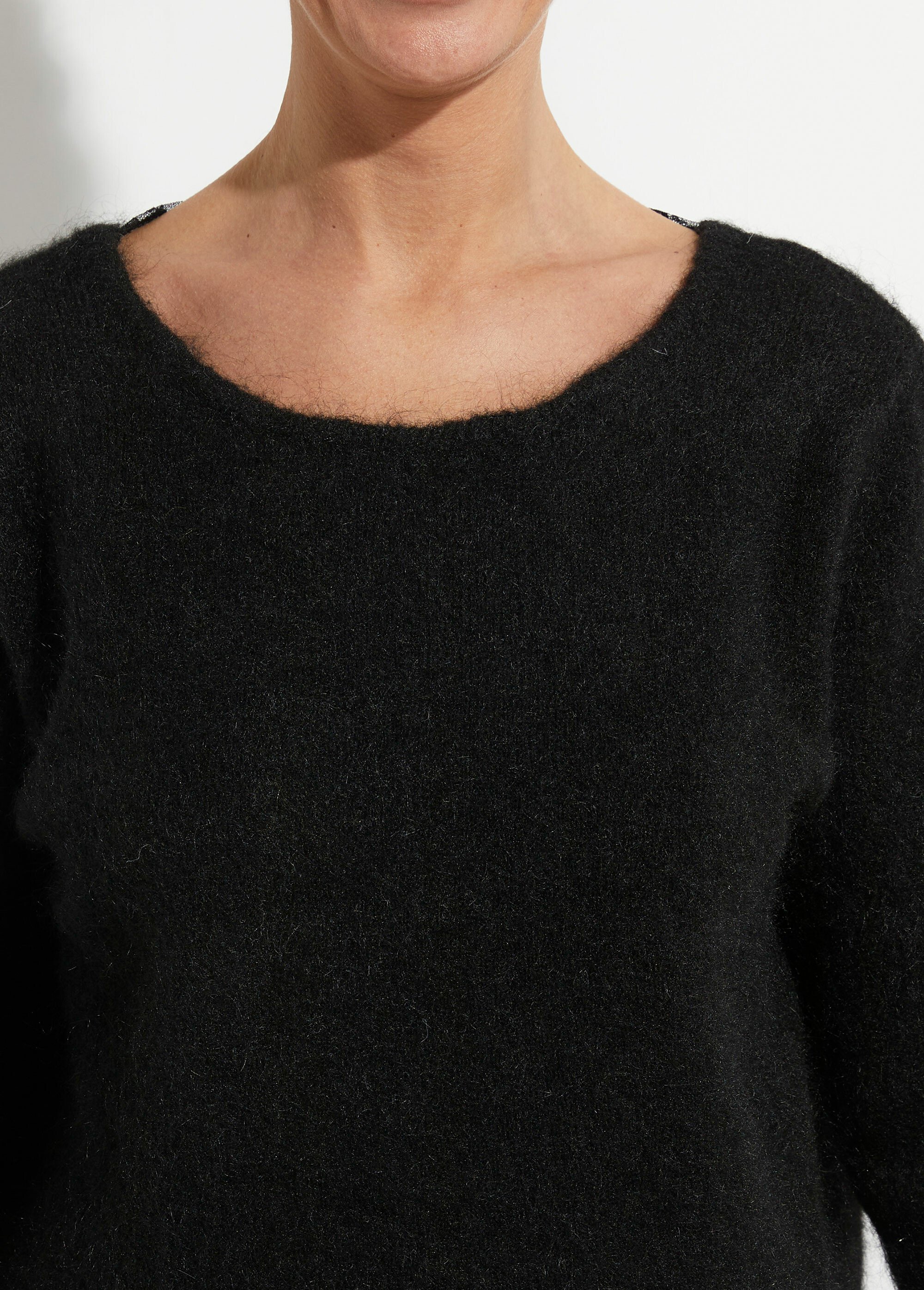 Pull avec laine et détail dentelle dos Femme Noir IKB-1710 DE2