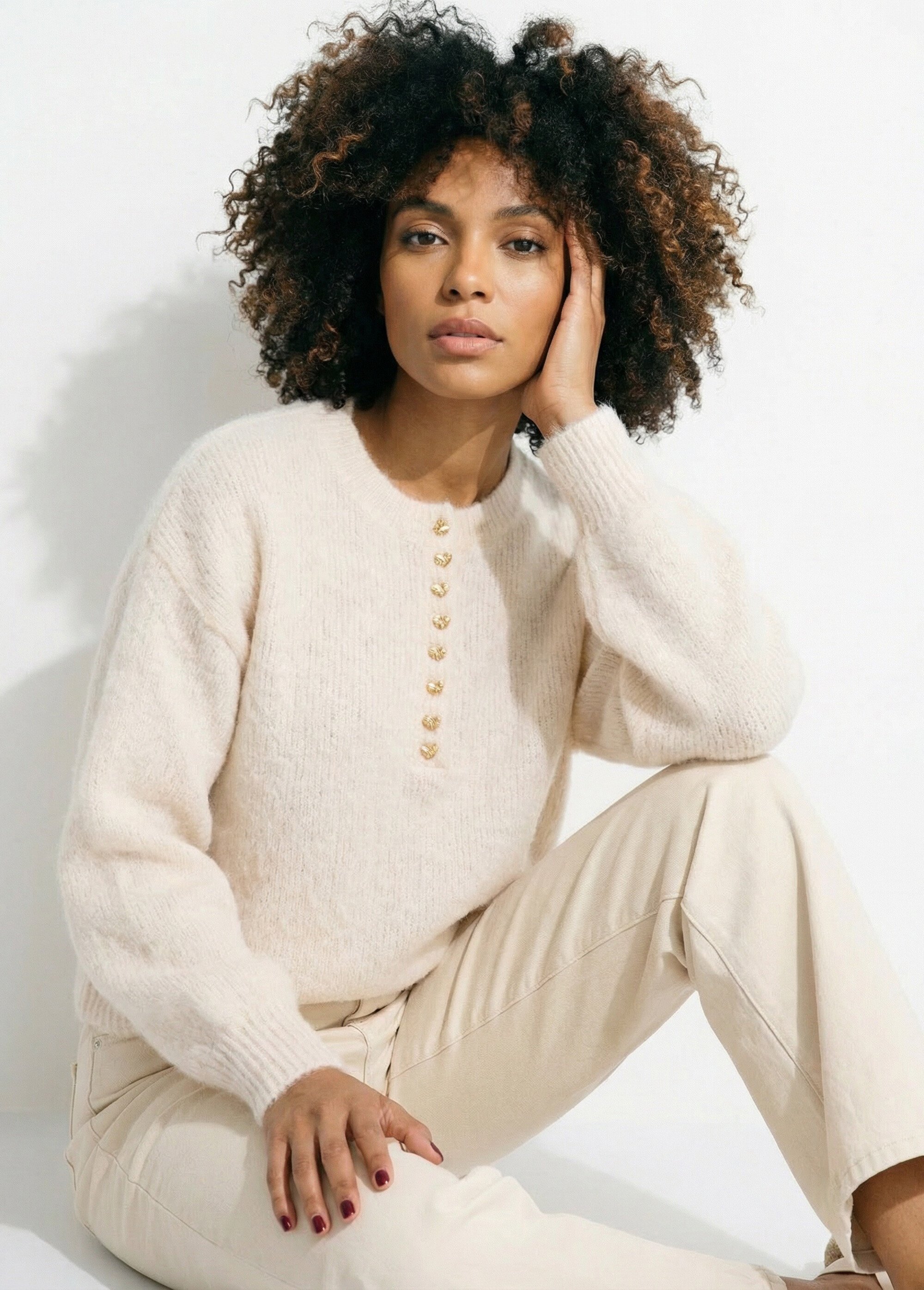 Pull avec laine et petits boutons métal Femme Beige IKB-1632 MV1