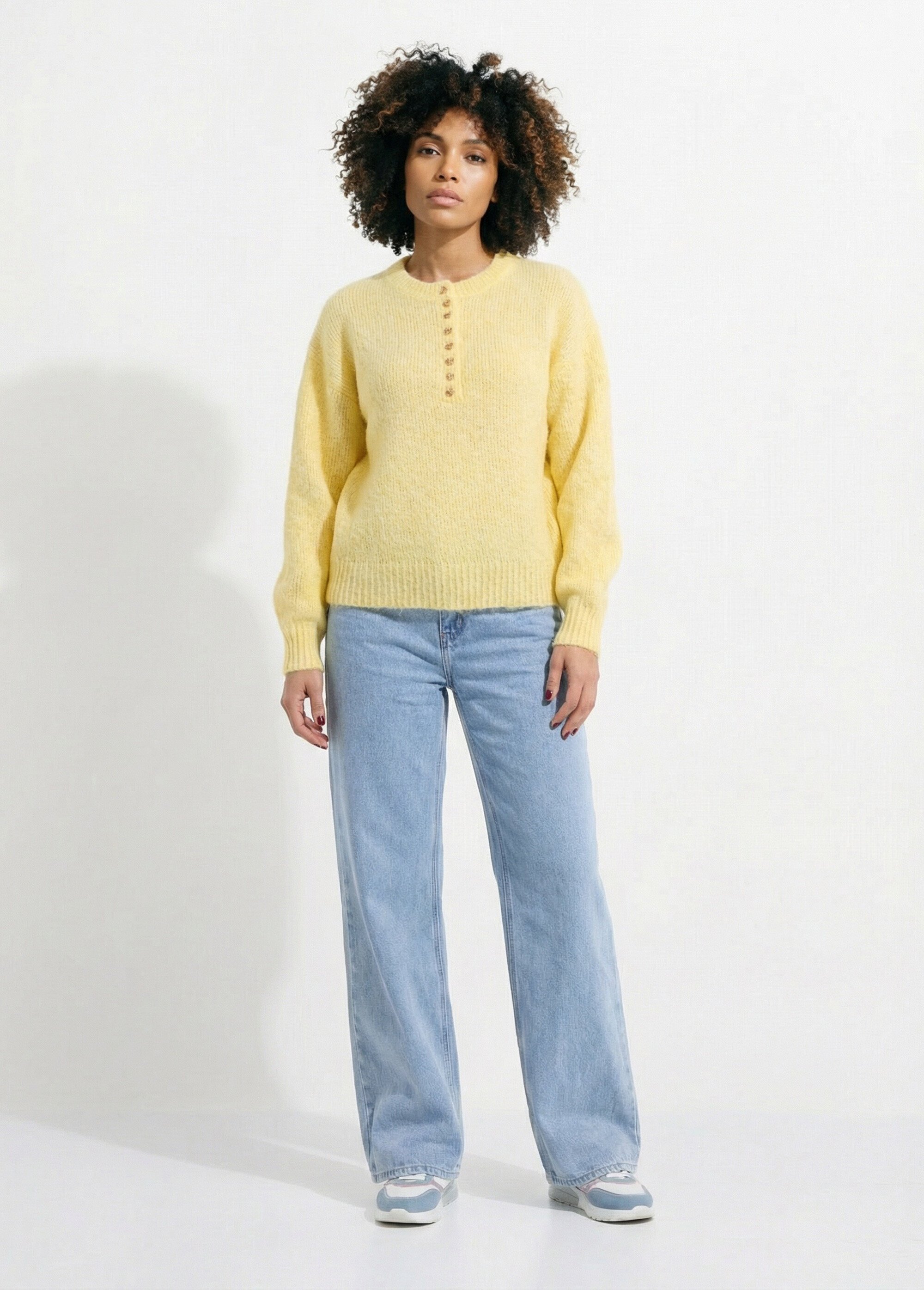 Pull avec laine et petits boutons métal Femme Jaune IKB-1632 SF1