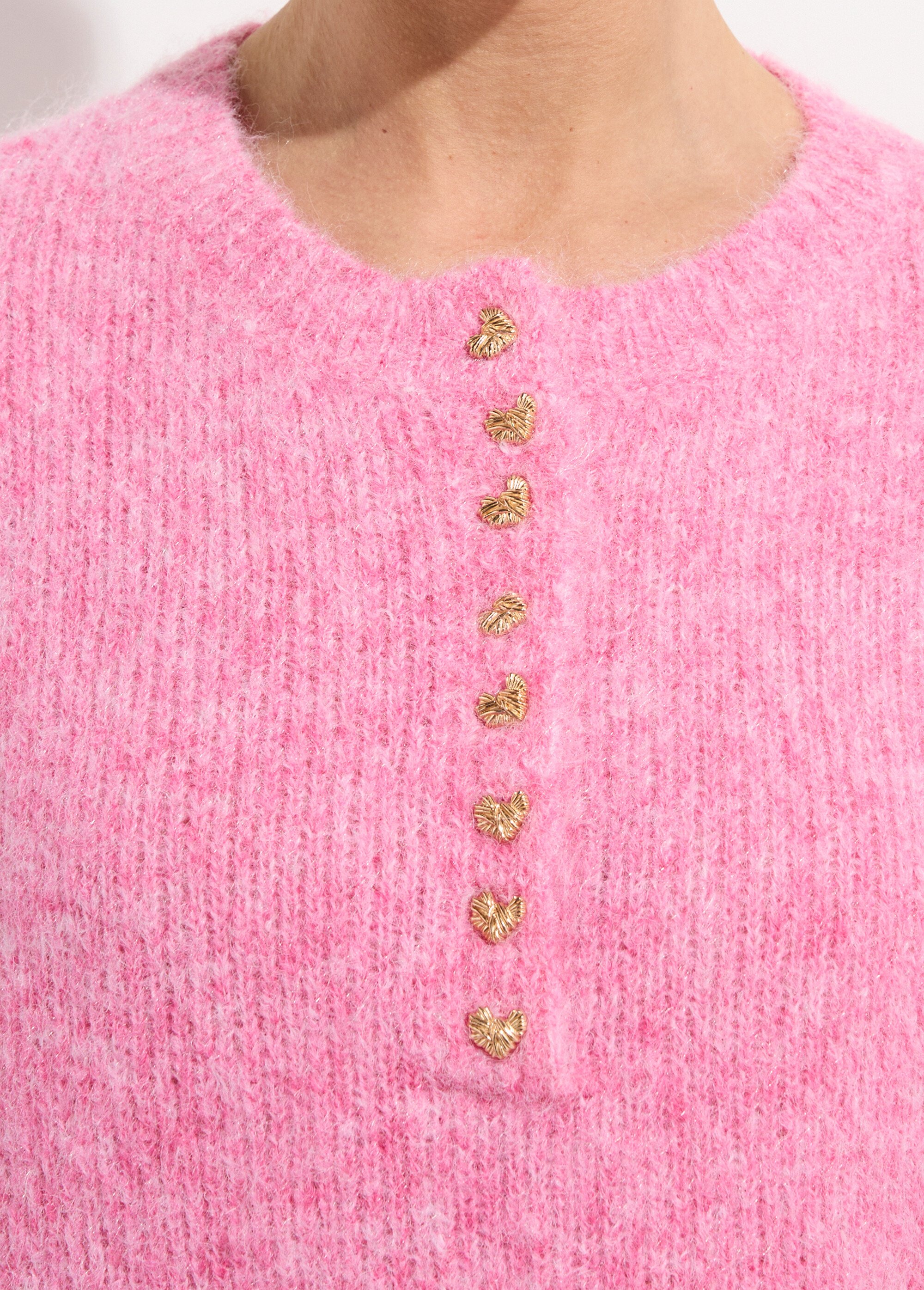 Pull avec laine et petits boutons métal