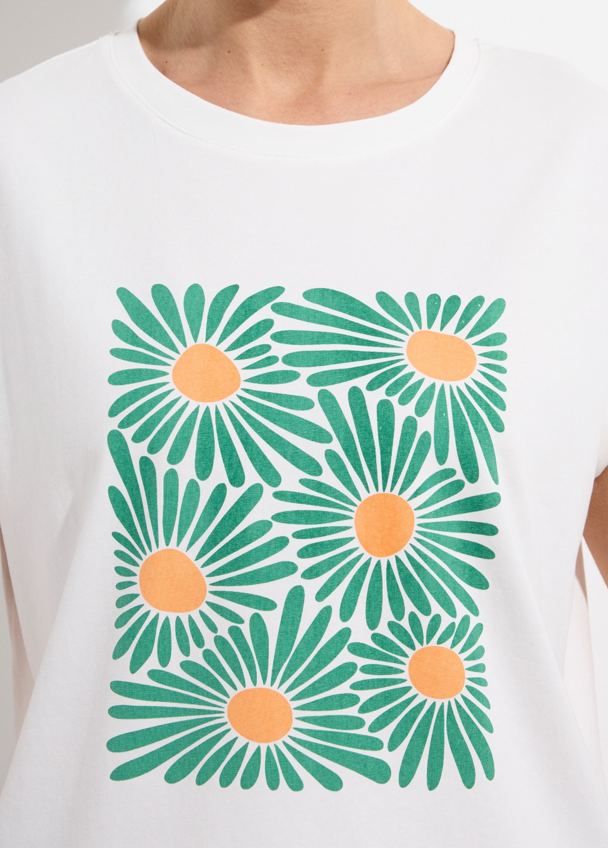 T-shirt col rond avec fleurs stylisées