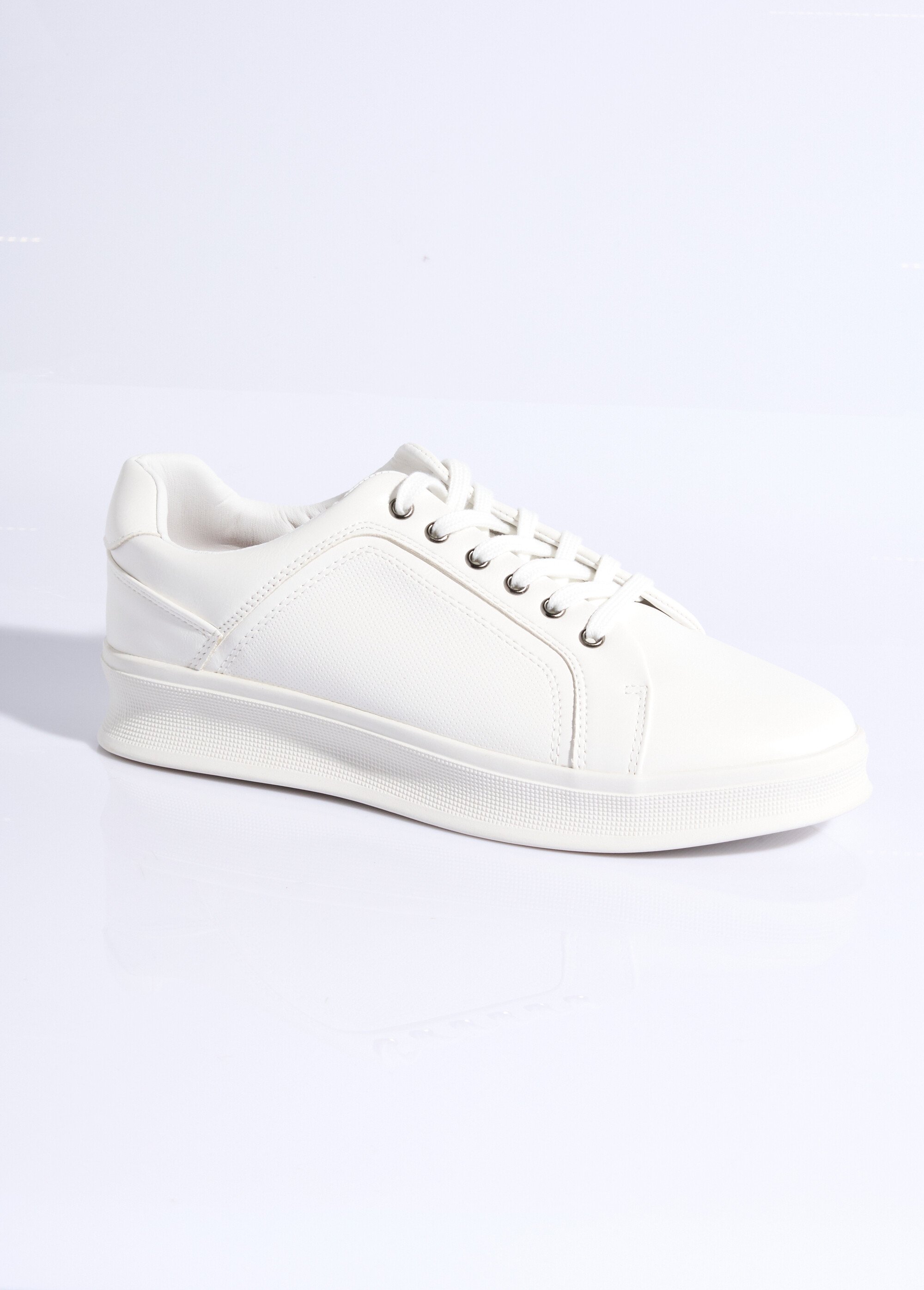 Baskets style épuré avec lacets cirés