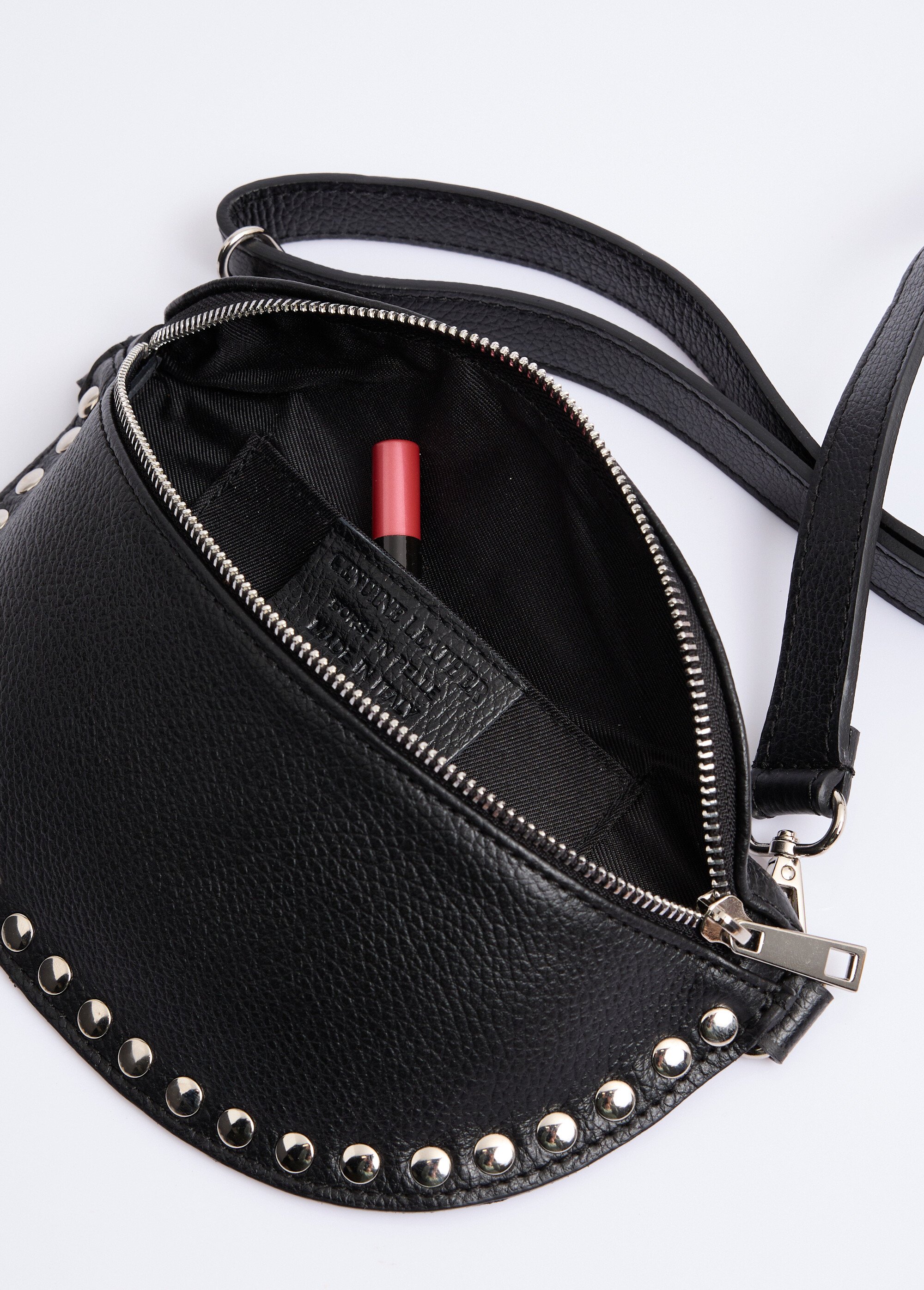 Petit sac banane cuir, rivets métallisés Femme Noir NES349LB2601 DE1