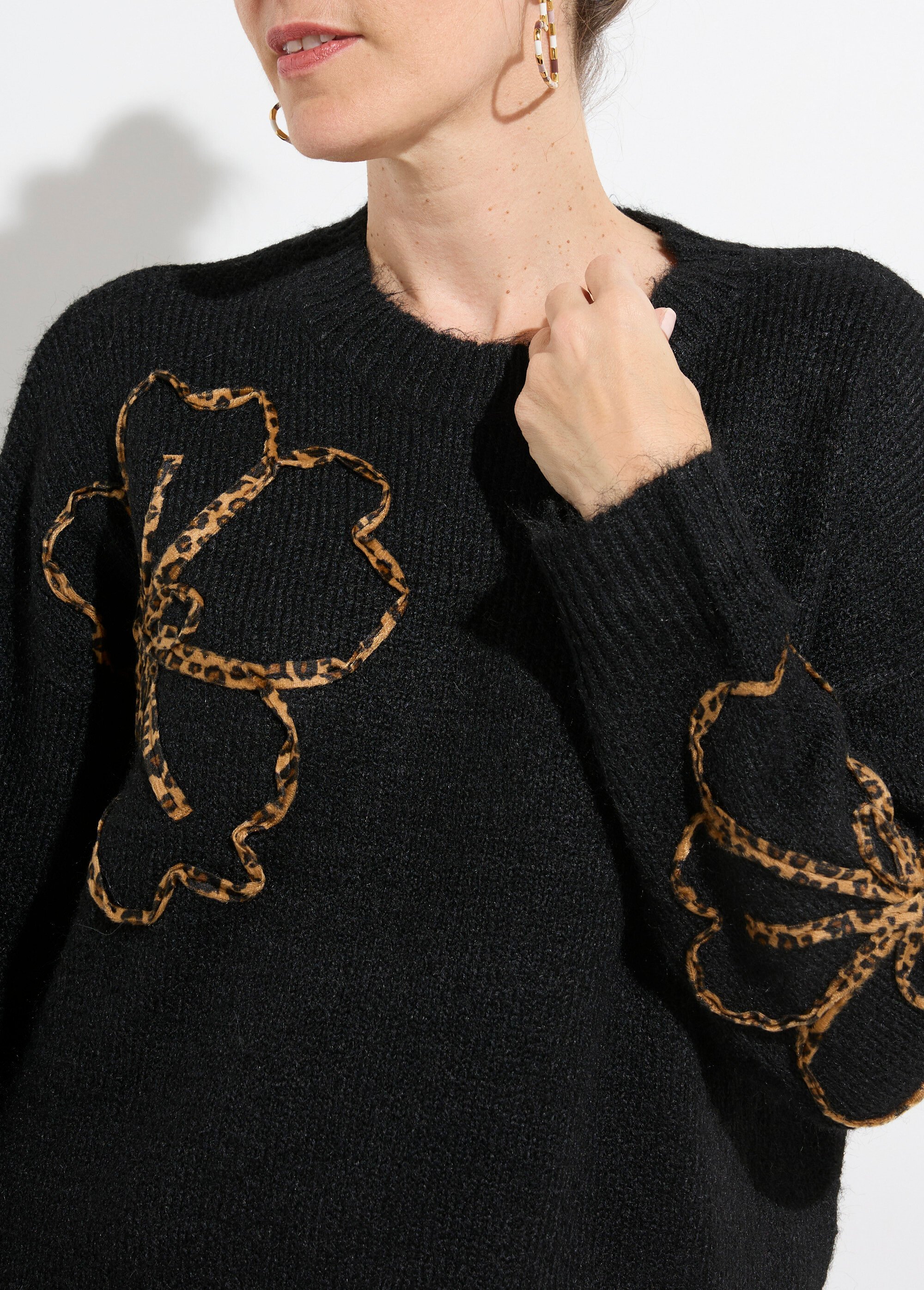 Pull chaud laine, applications fleurs Femme Noir KA-5653 DE1