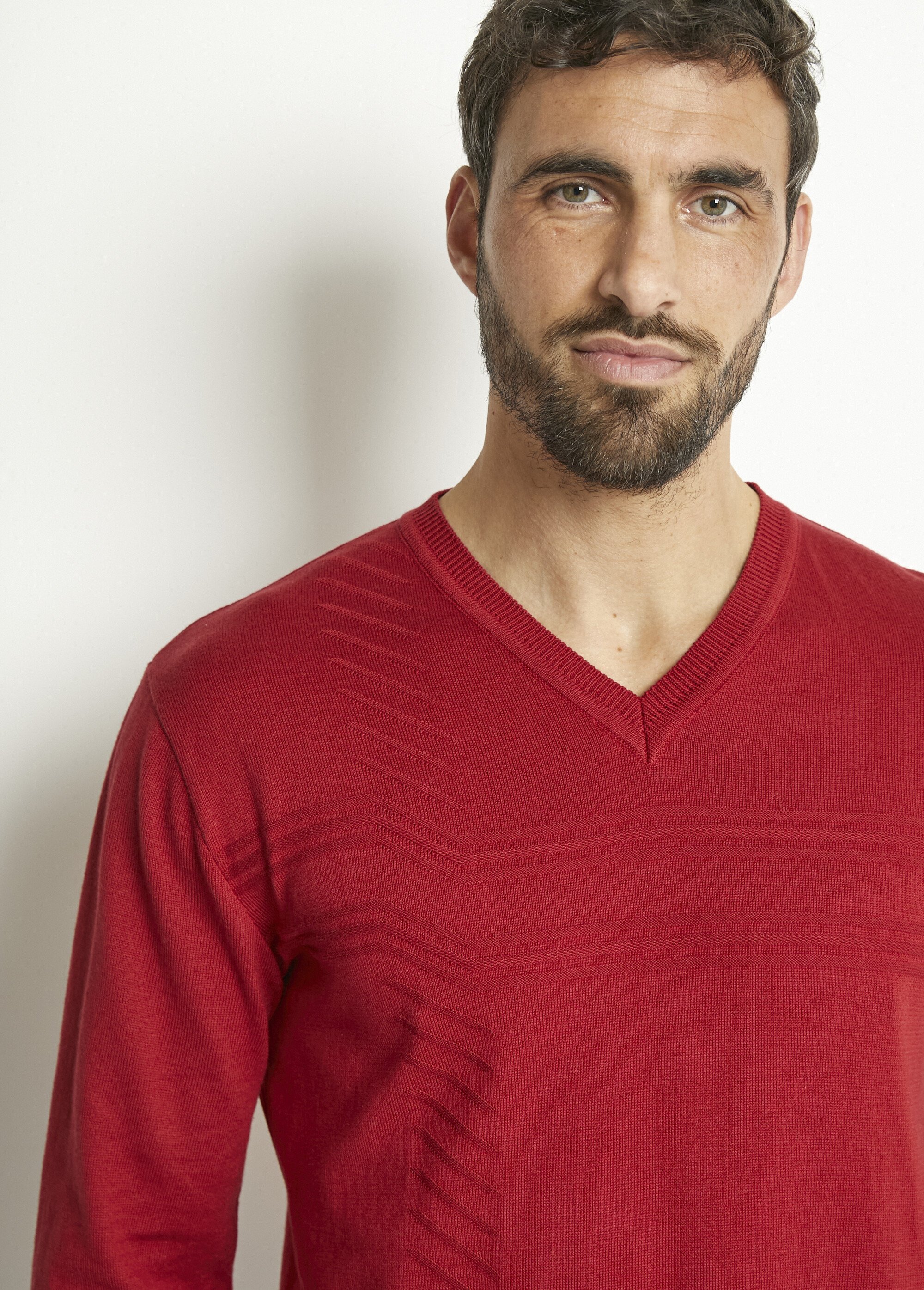 Pull col V manches longues coton