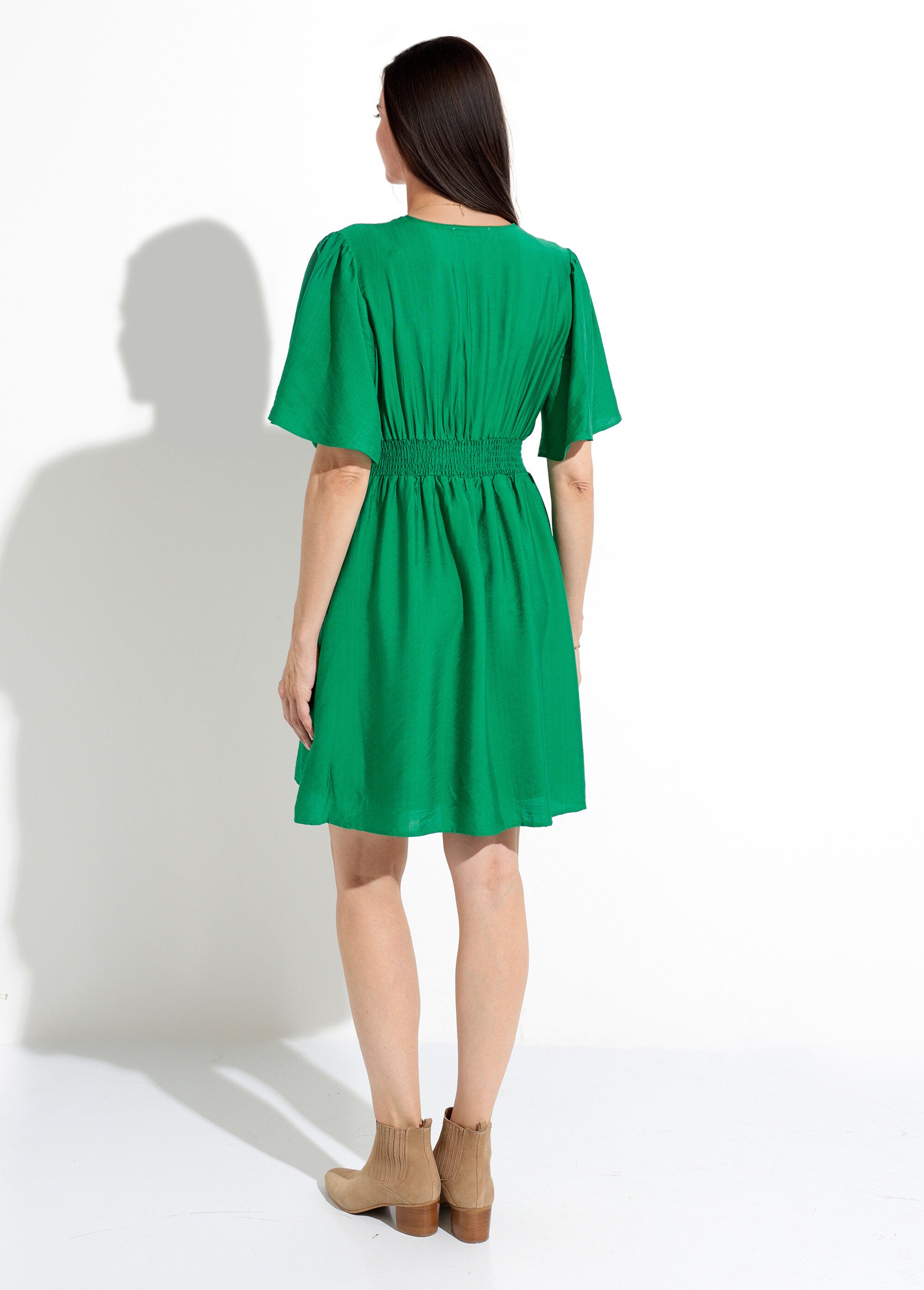 Robe courte taille et épaules plissées Femme Vert MAE-M352-5-1539 DO1