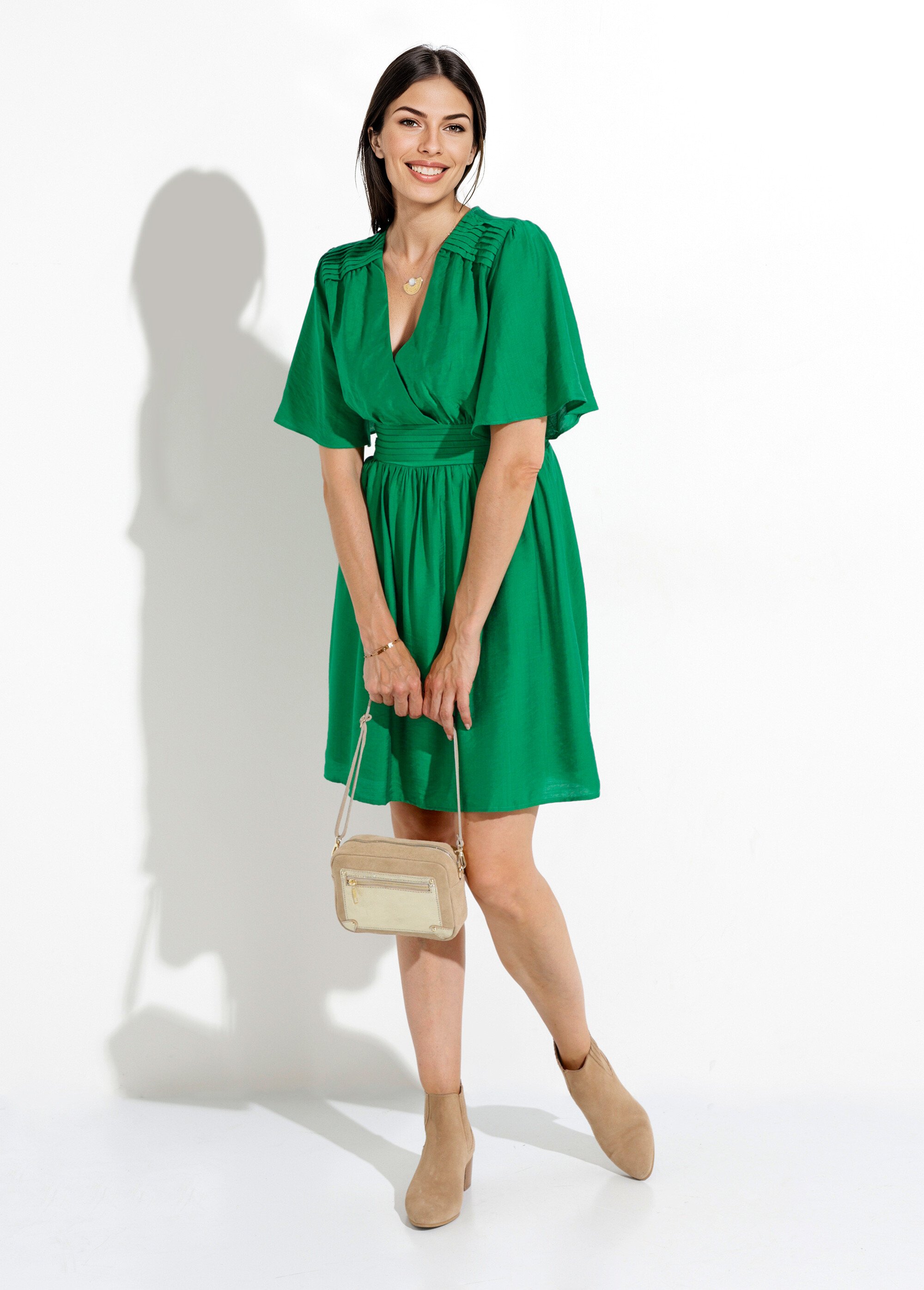 Robe courte taille et épaules plissées Femme Vert MAE-M352-5-1539 MV1