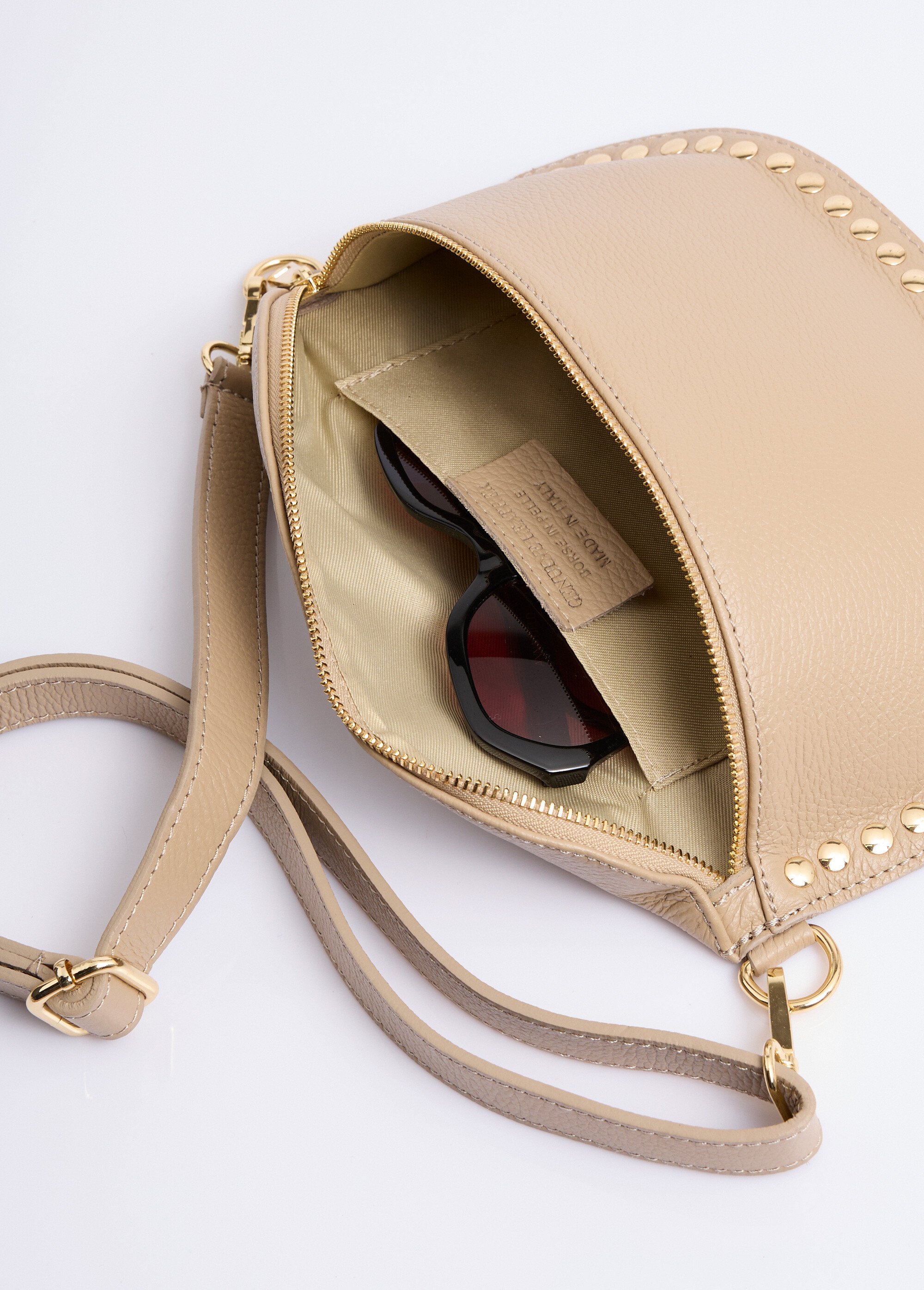 Sac banane en cuir, rivets métallisés Femme Marron NES349LB2602 DE1
