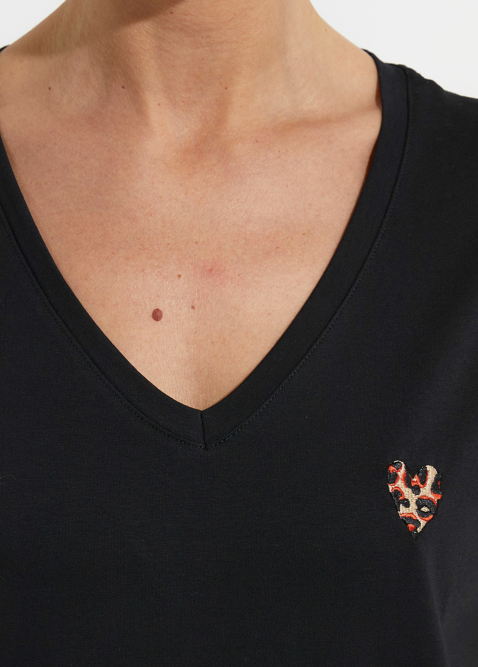 T-shirt col V broderie léopard fluo Femme Noir IKB-5775 DE2