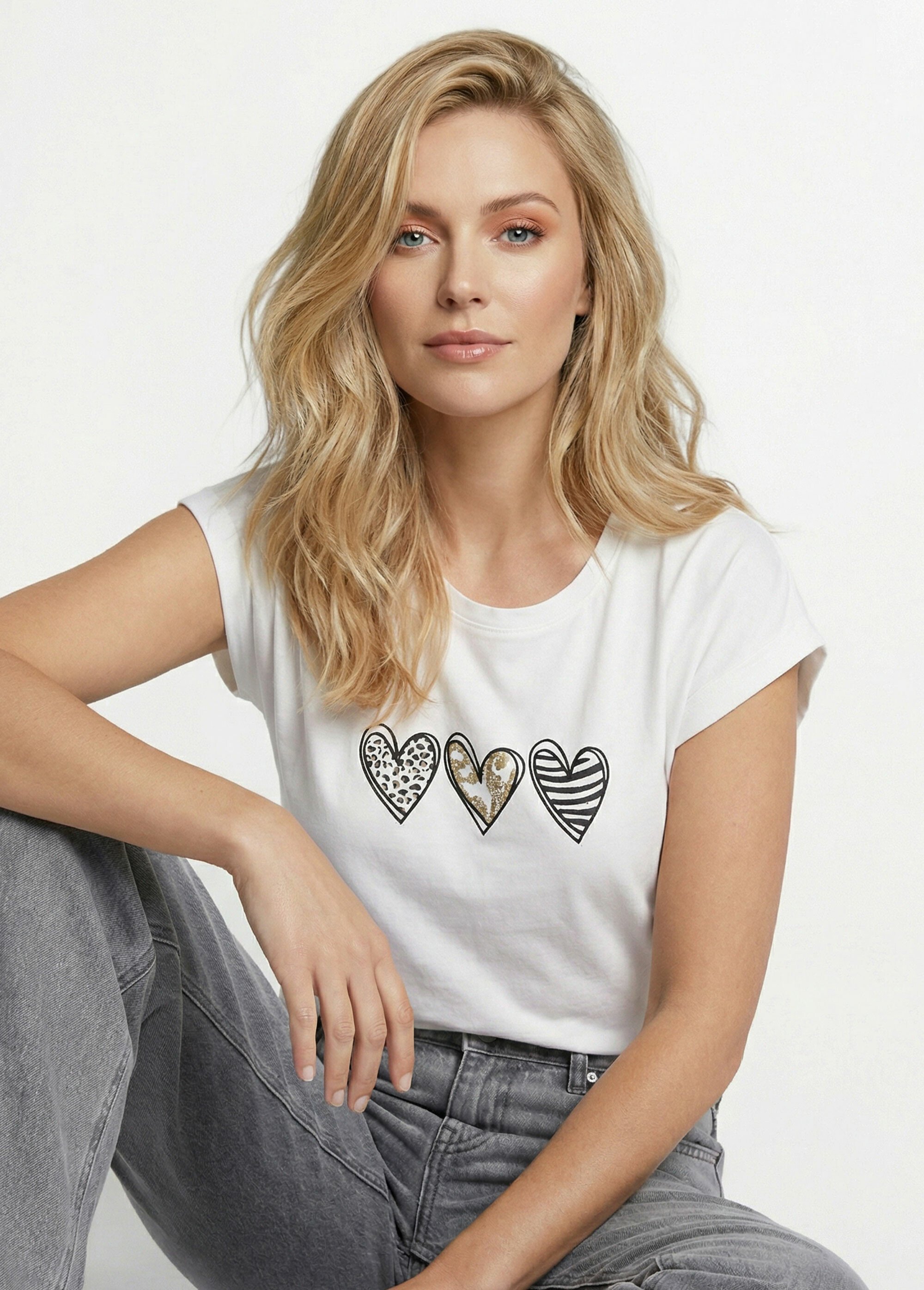 T-shirt coton avec 3 coeurs fantaisie
