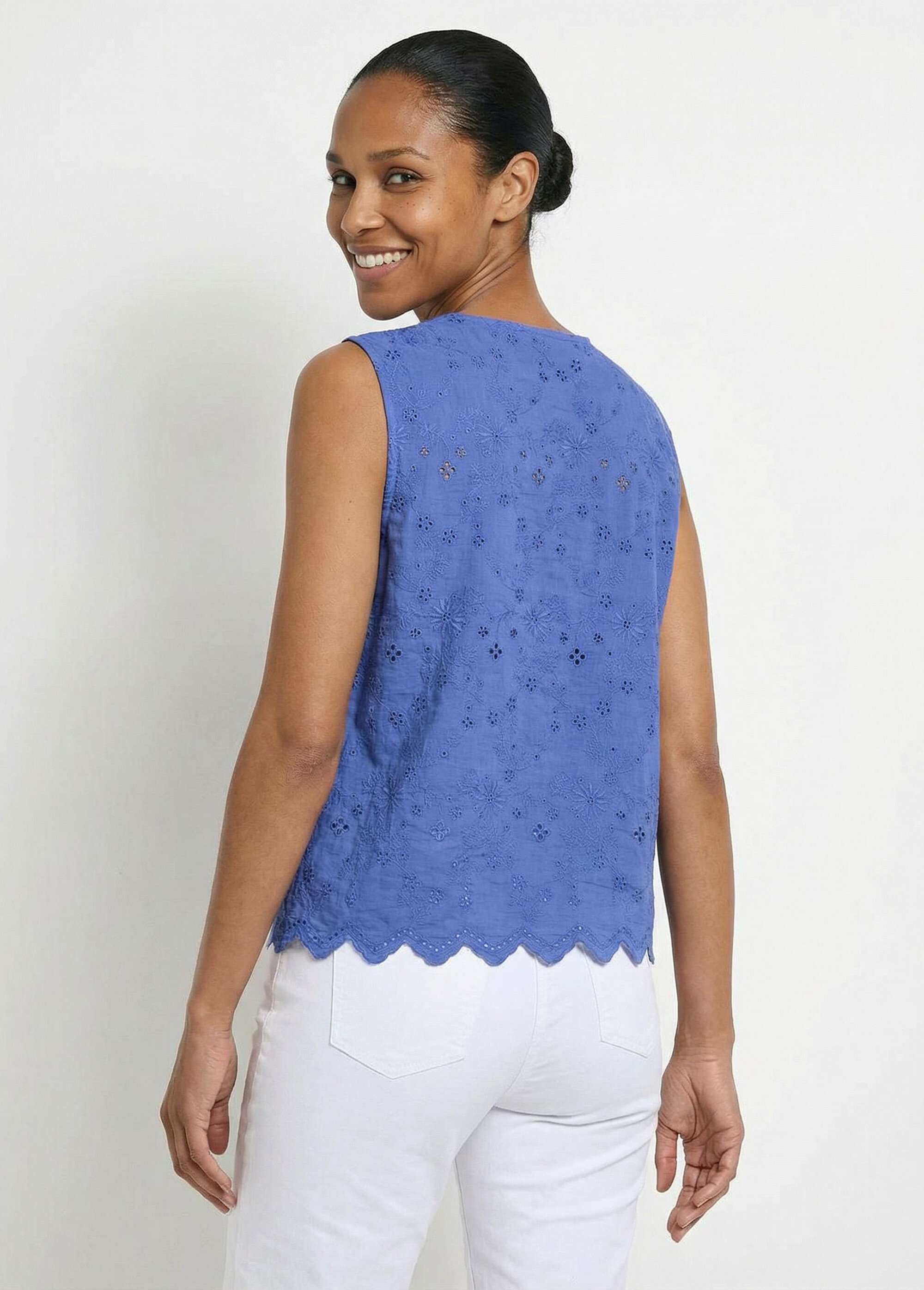 Débardeur boutonné broderie anglaise coton