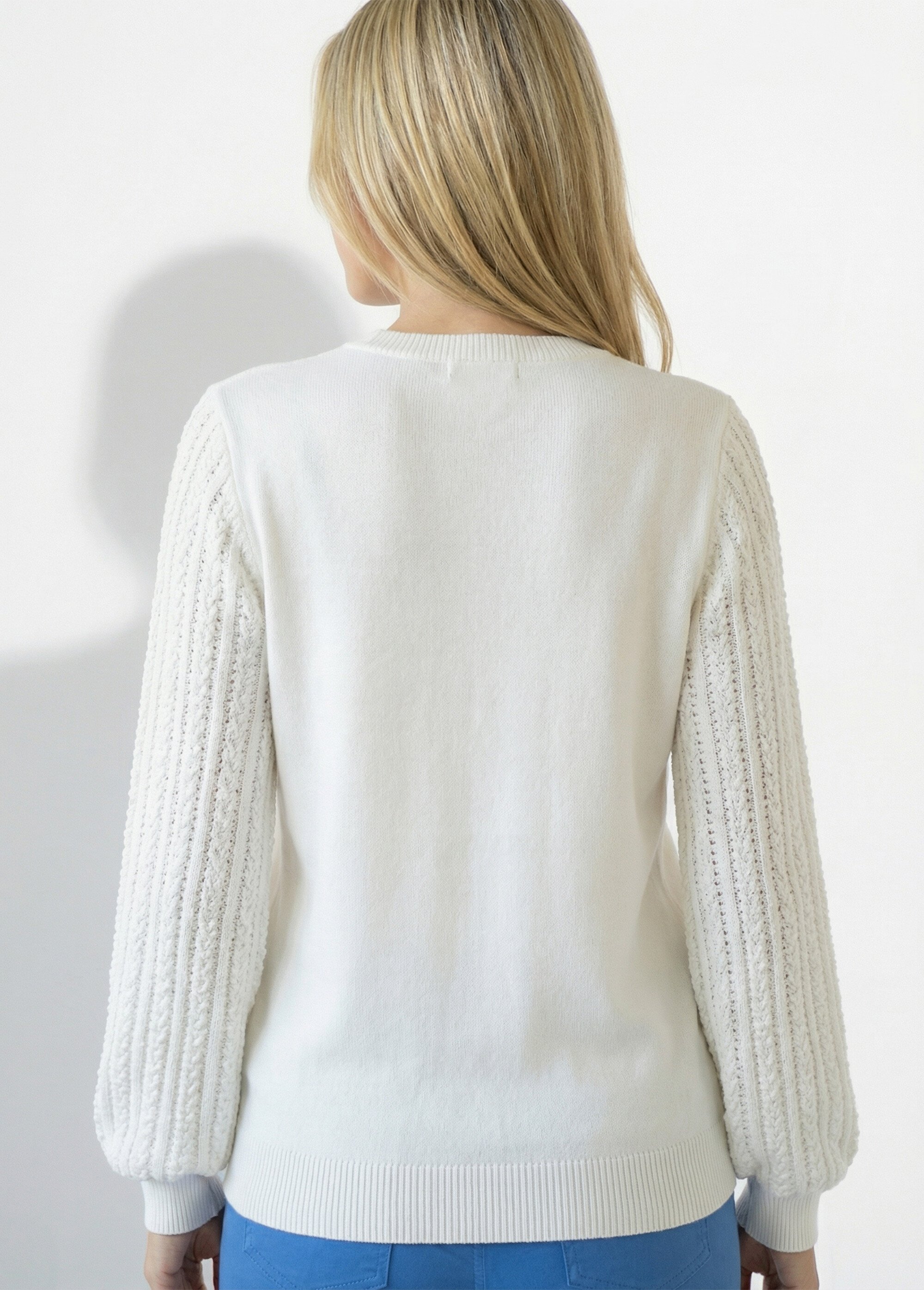 Pull en tricot manches fantaisie