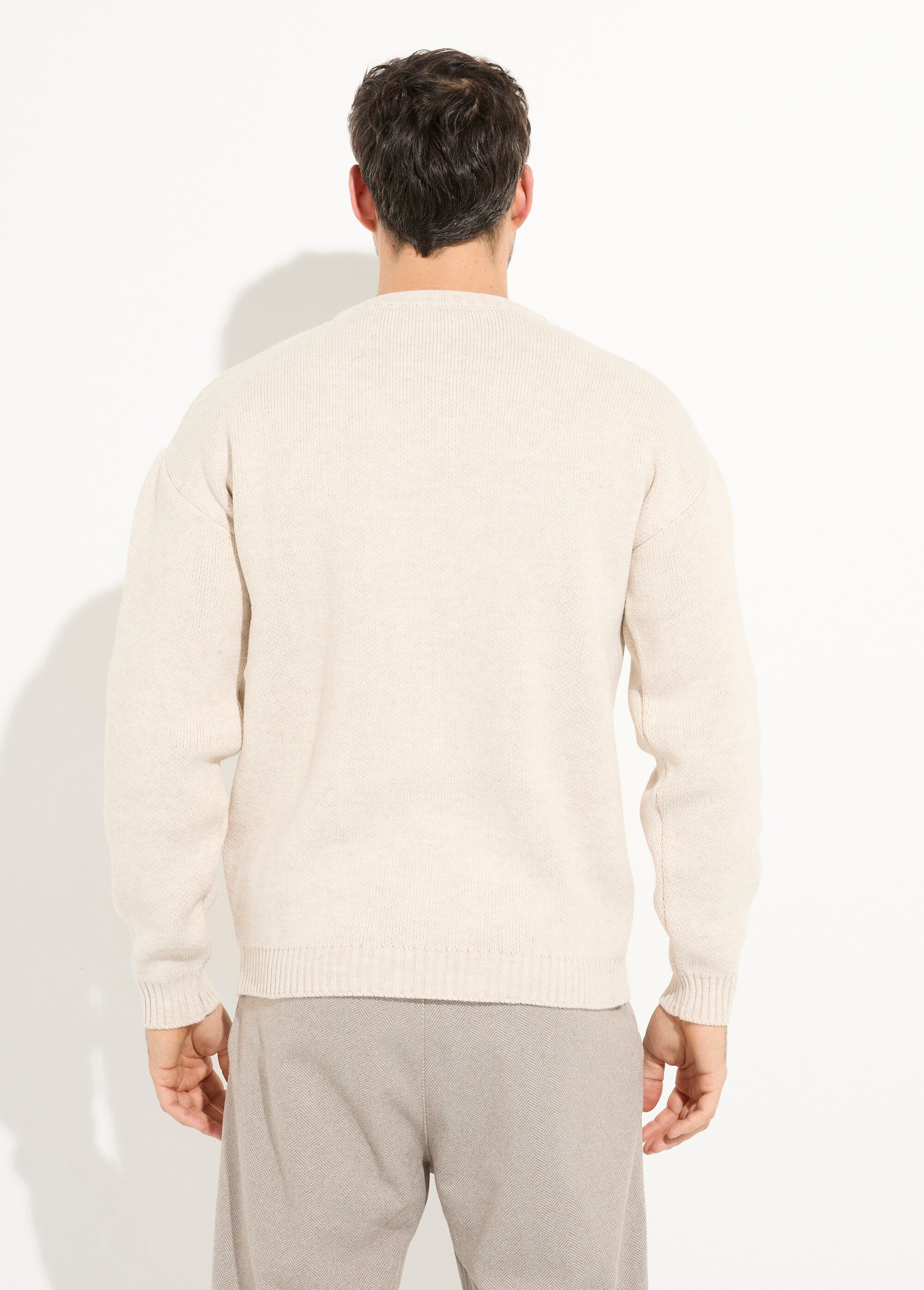 Pull épais col rond et maille torsadée Homme Beige IKALL061003 DO1