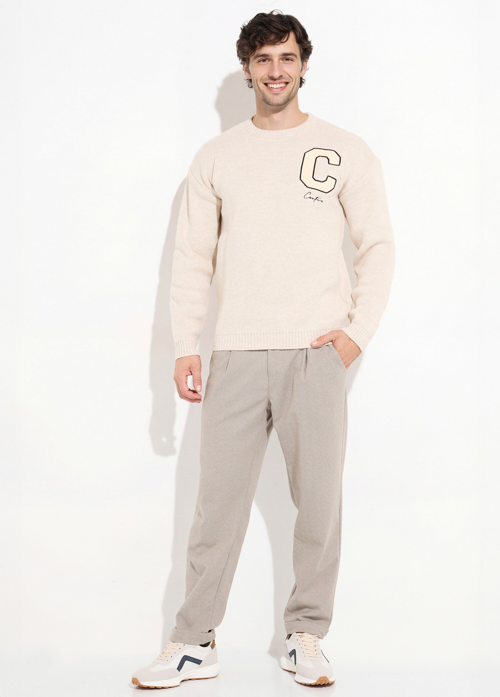 Pull épais en maille avec patch poitrine Homme Beige IKALL061001 SF1