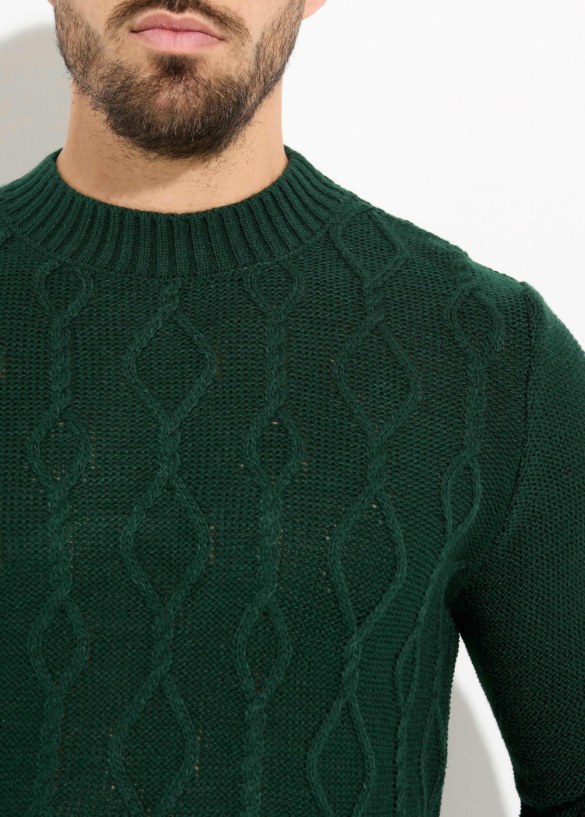 Pull irlandais chaud avec laine col rond