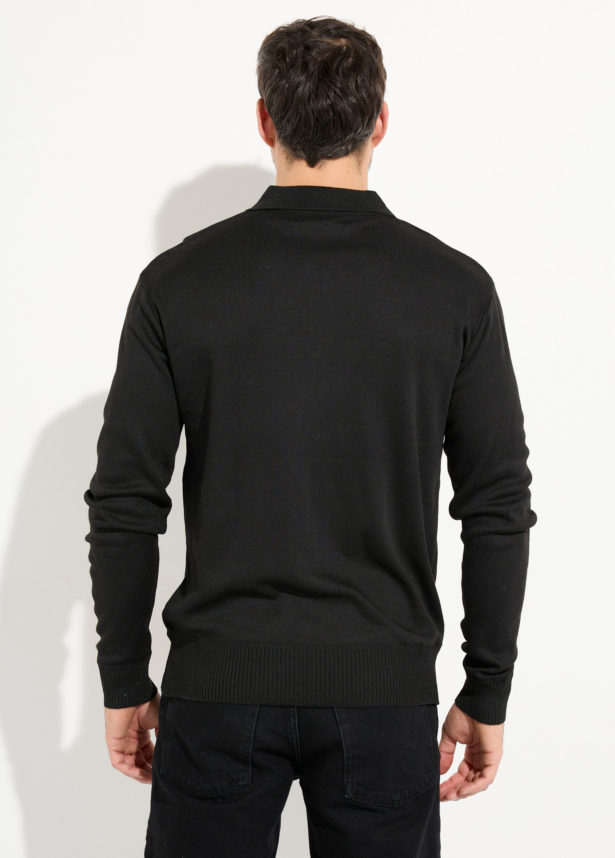 Pull maille fine avec laine et col polo