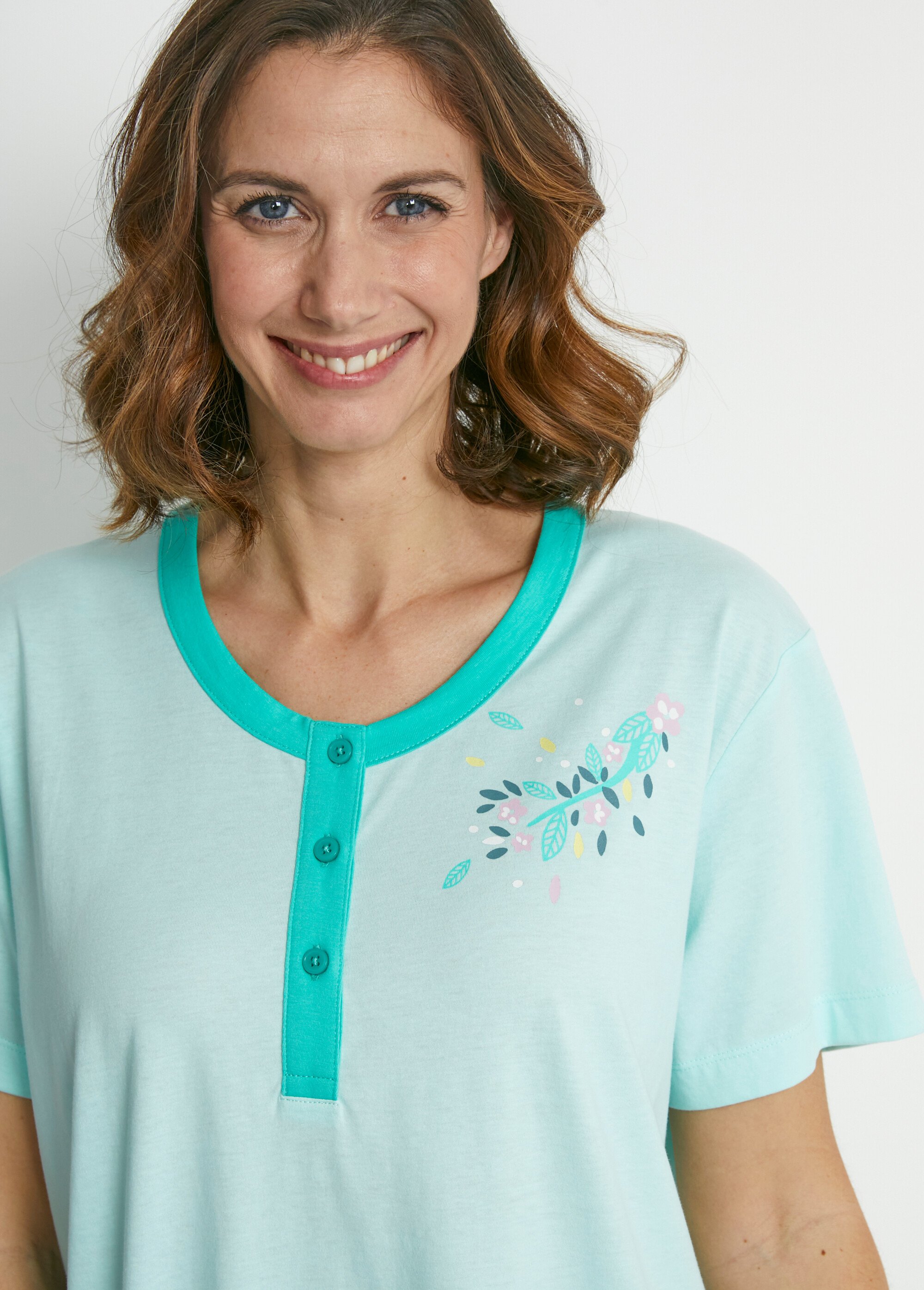 Chemise de nuit mi-longue motif placé