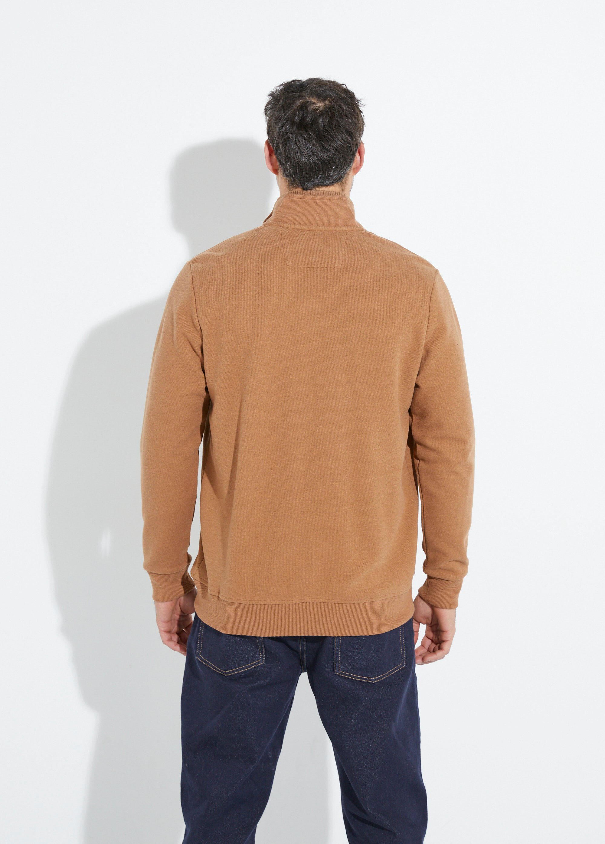 Gilet zippé doux en maille, col montant