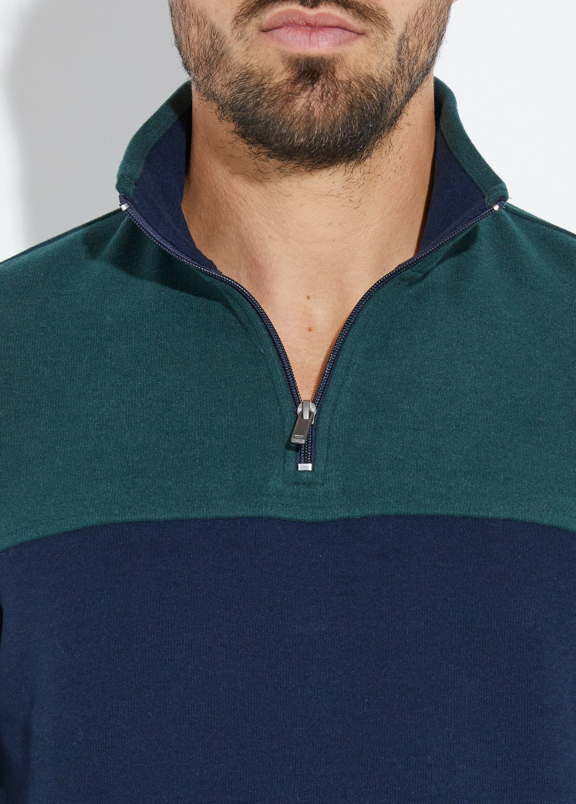 Pull bicolore doux, col montant 1/2 zip