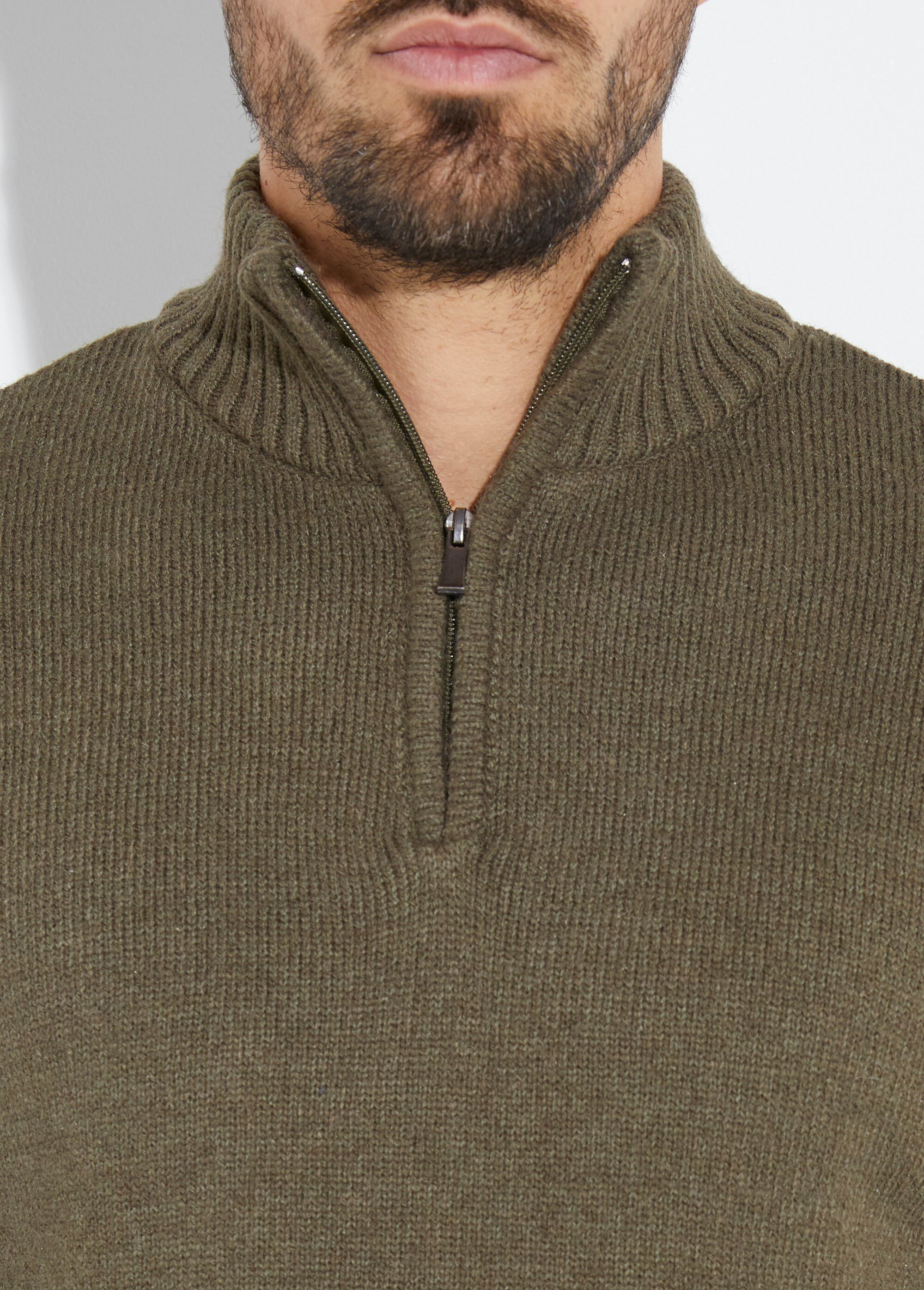 Pull col zippé chaud, laine majoritaire